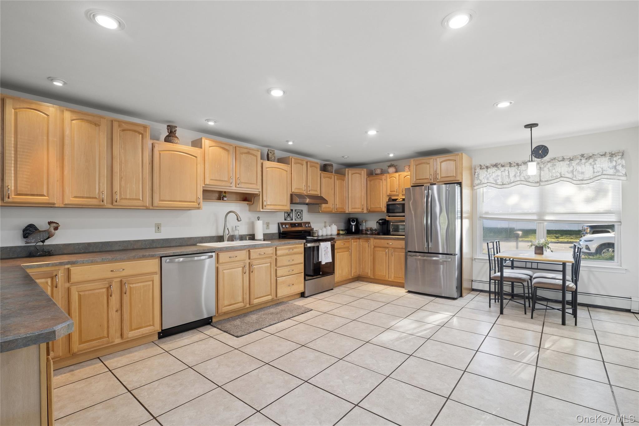 7 Springmeadow Drive — photo 4