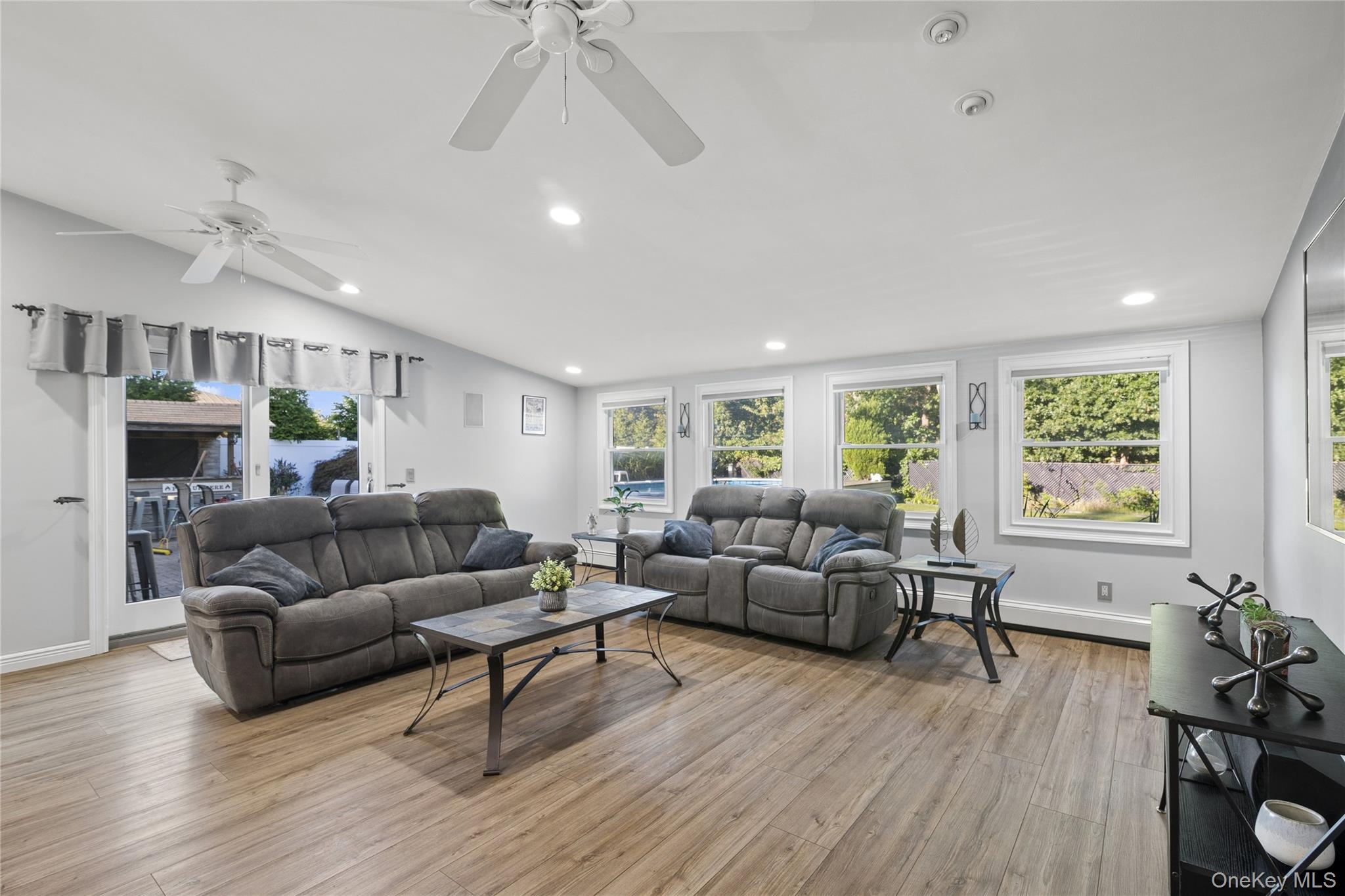 7 Springmeadow Drive — photo 8