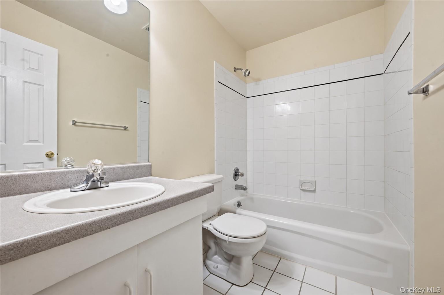 701 Park Avenue — photo 26