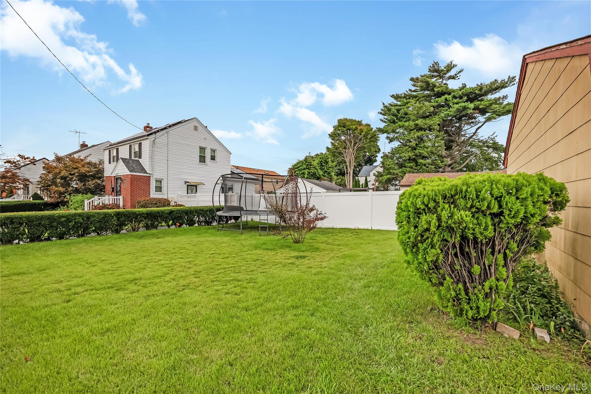 150 Holly Avenue — photo 3