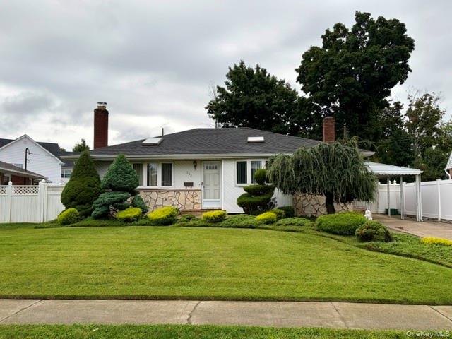 392 Coleridge Street, Levittown