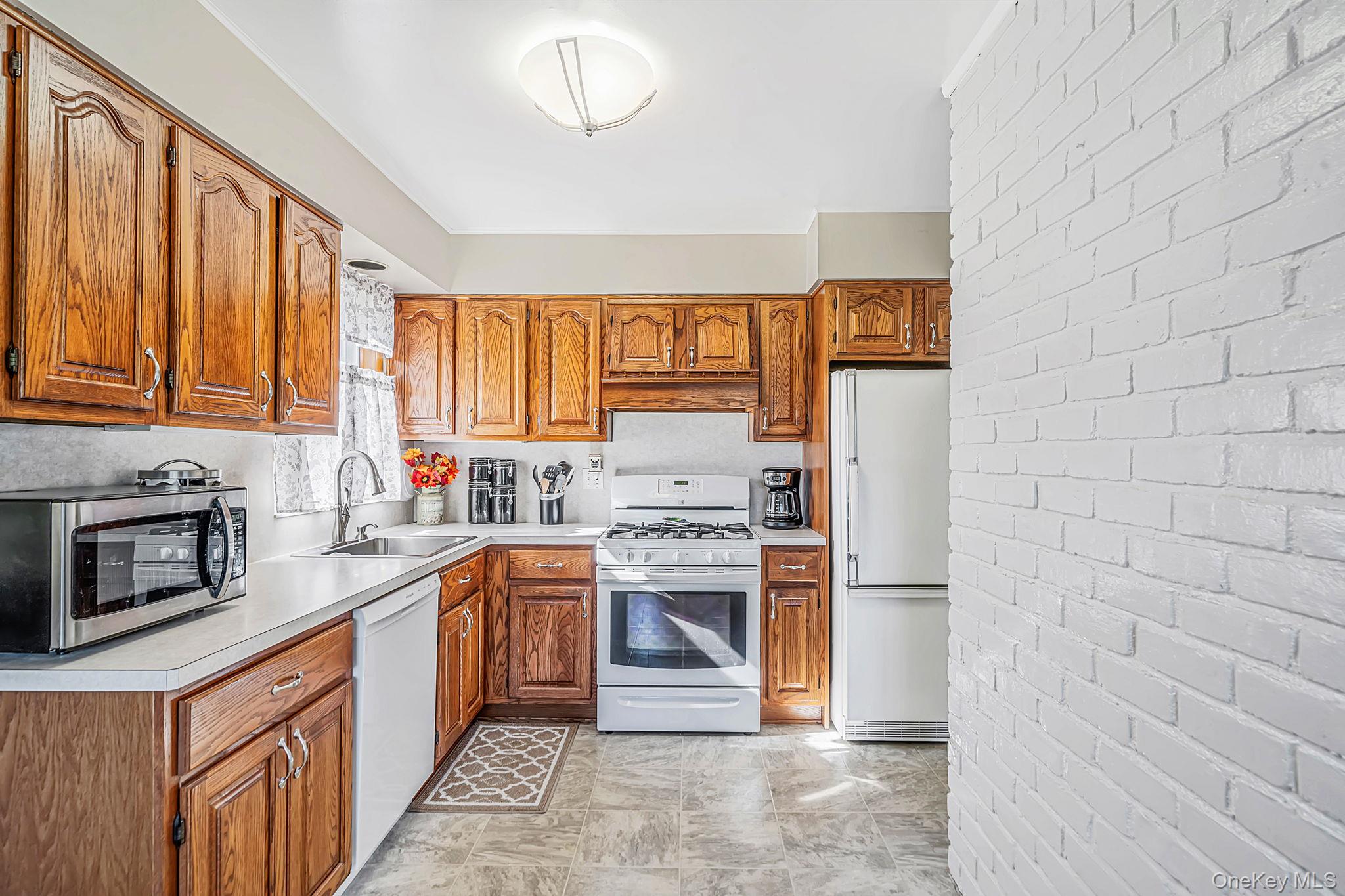 43 Jay Road — photo 13
