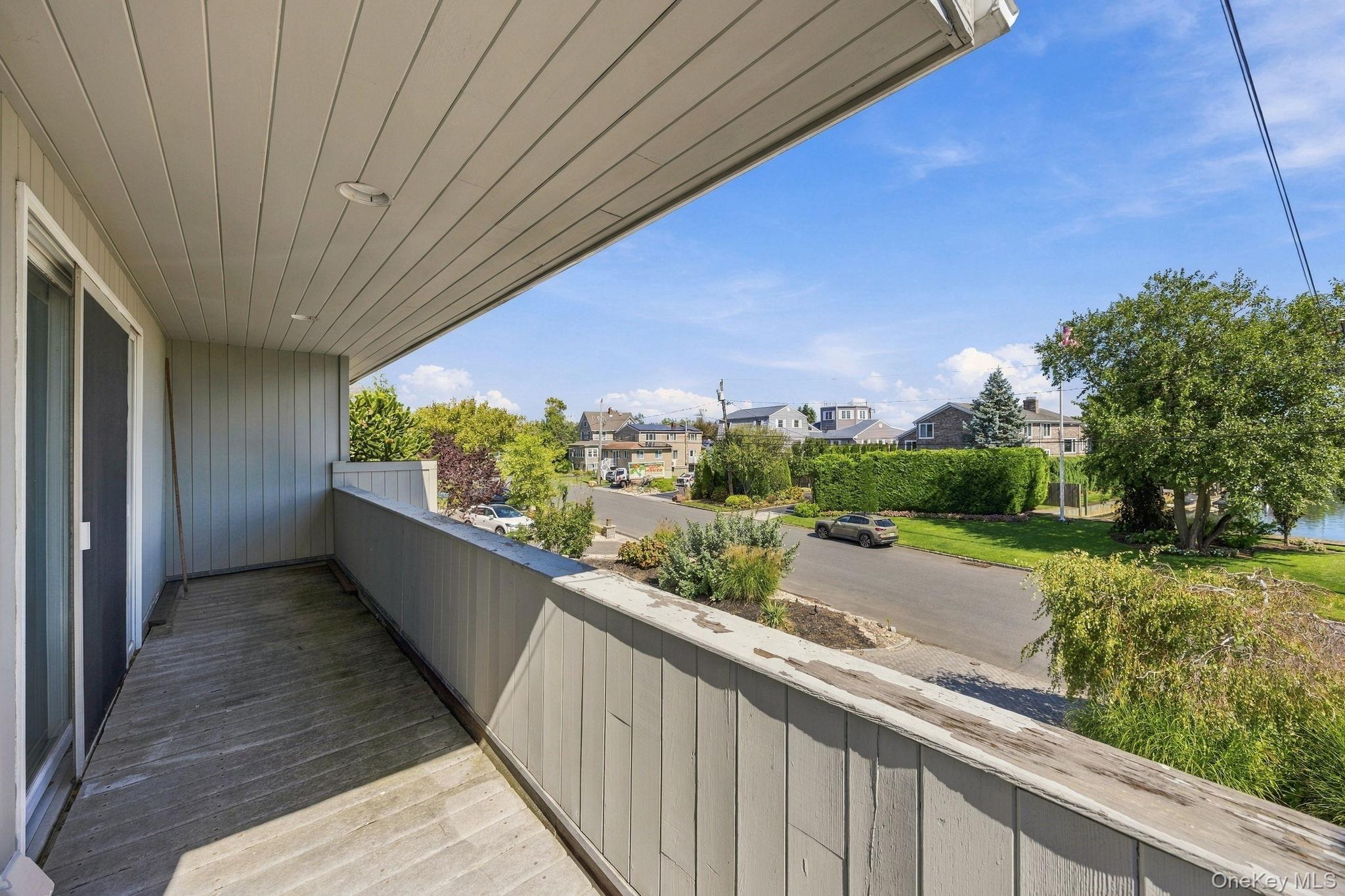 321 Grand Central Avenue — photo 33