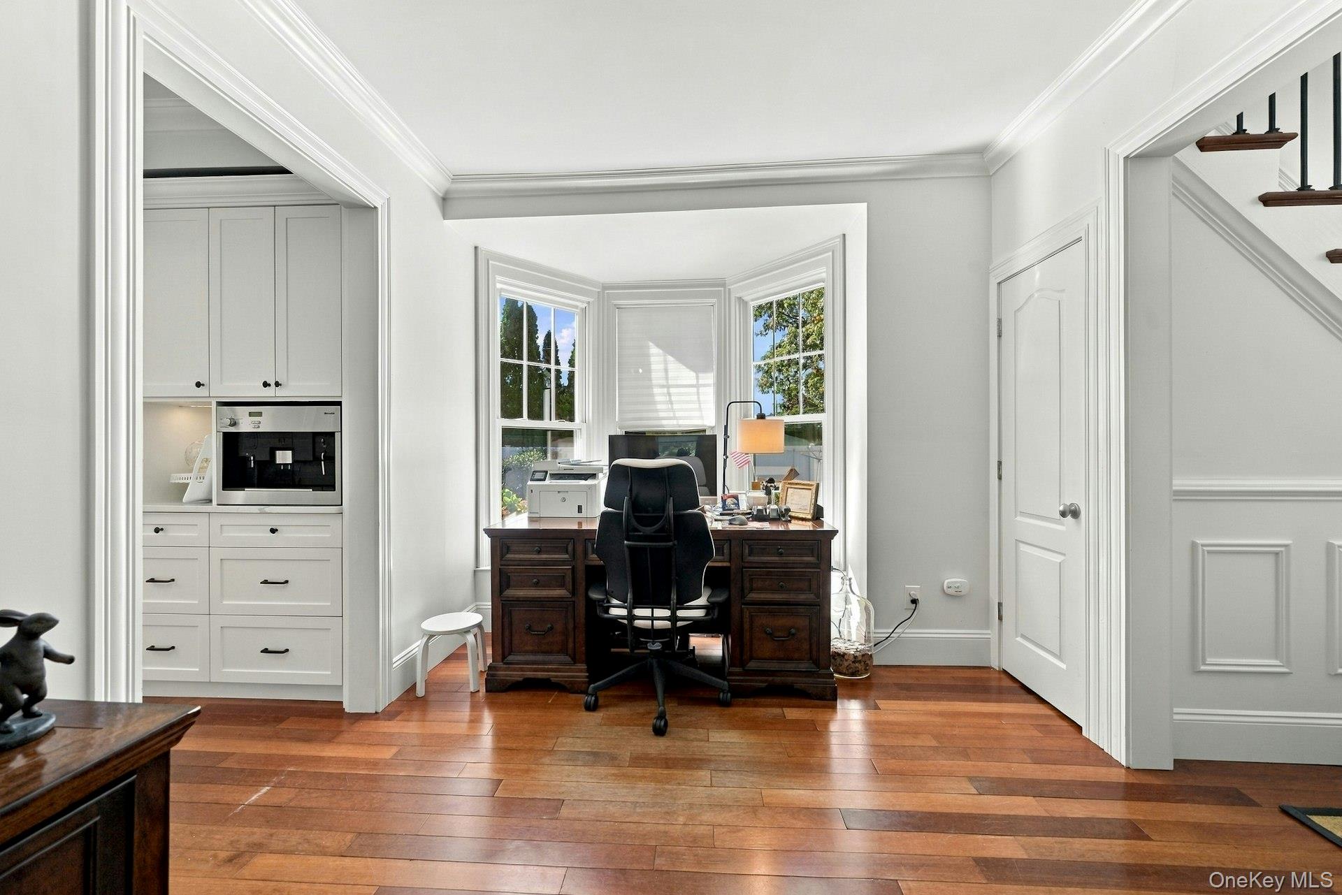 354 Middle Road — photo 16