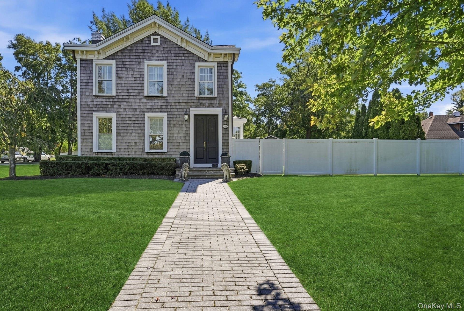 354 Middle Road — photo 3