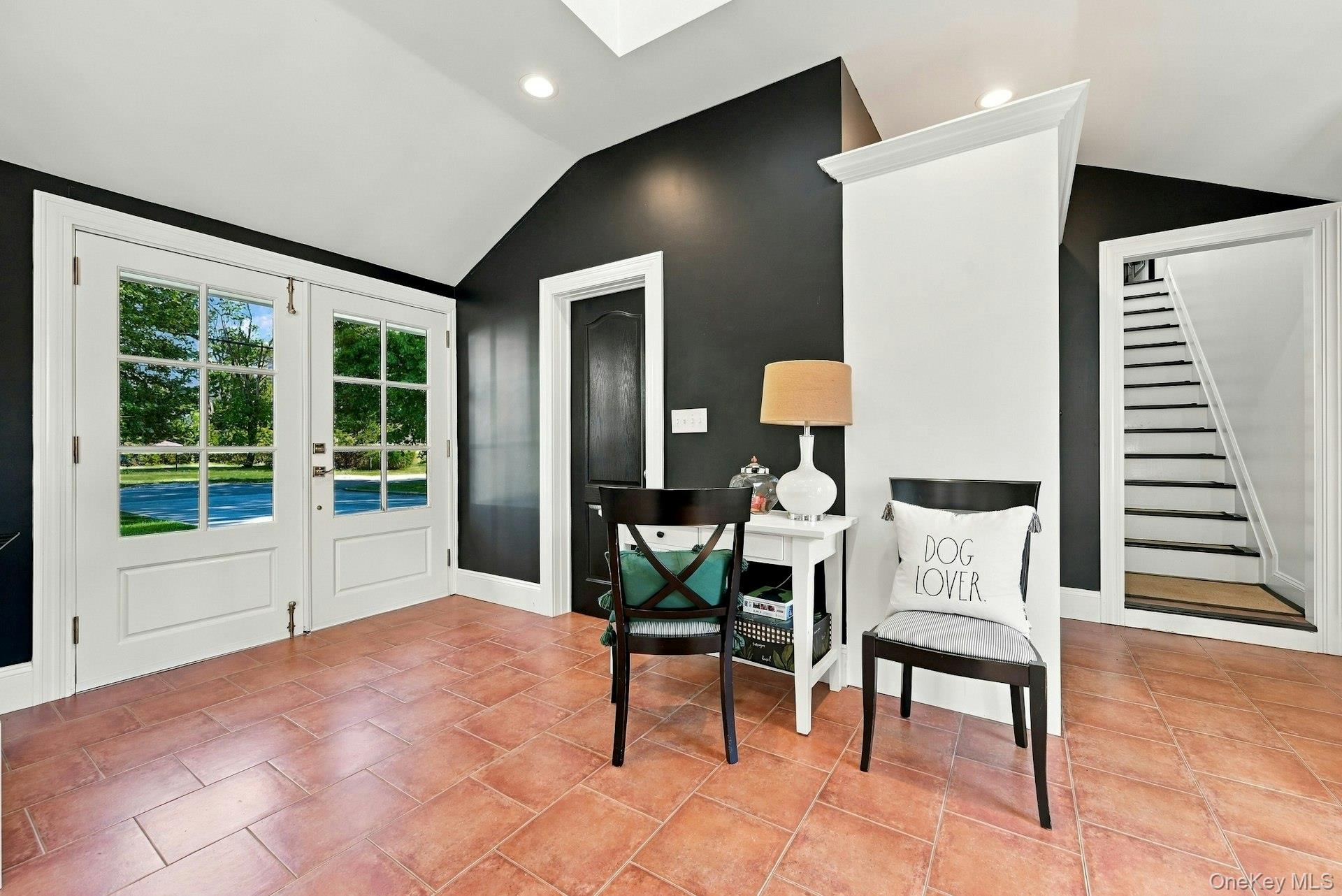 354 Middle Road — photo 33