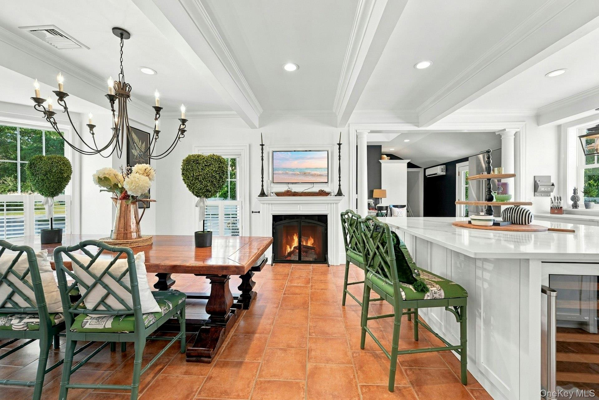 354 Middle Road — photo 4