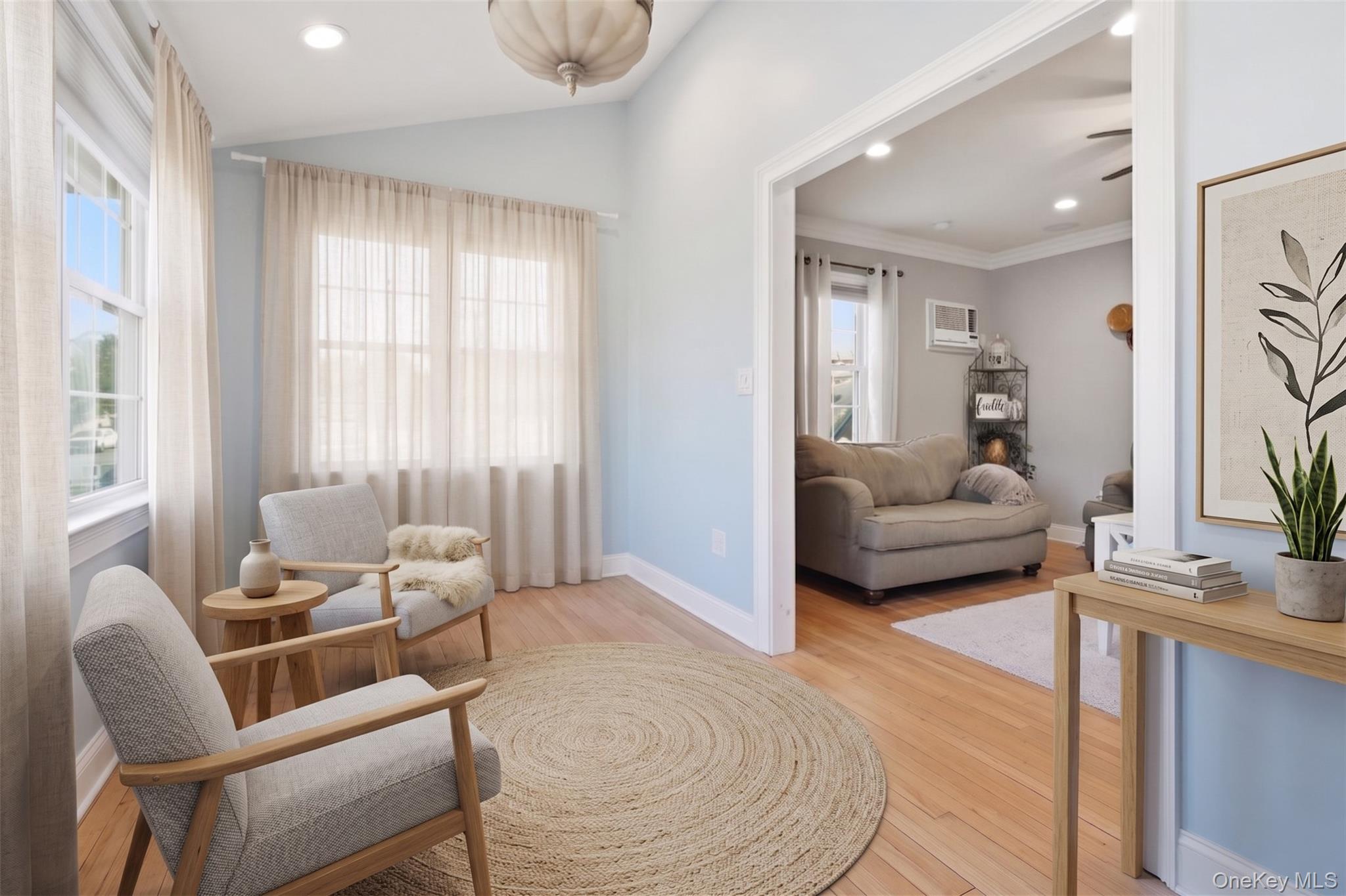 2913 Davis Street — photo 3