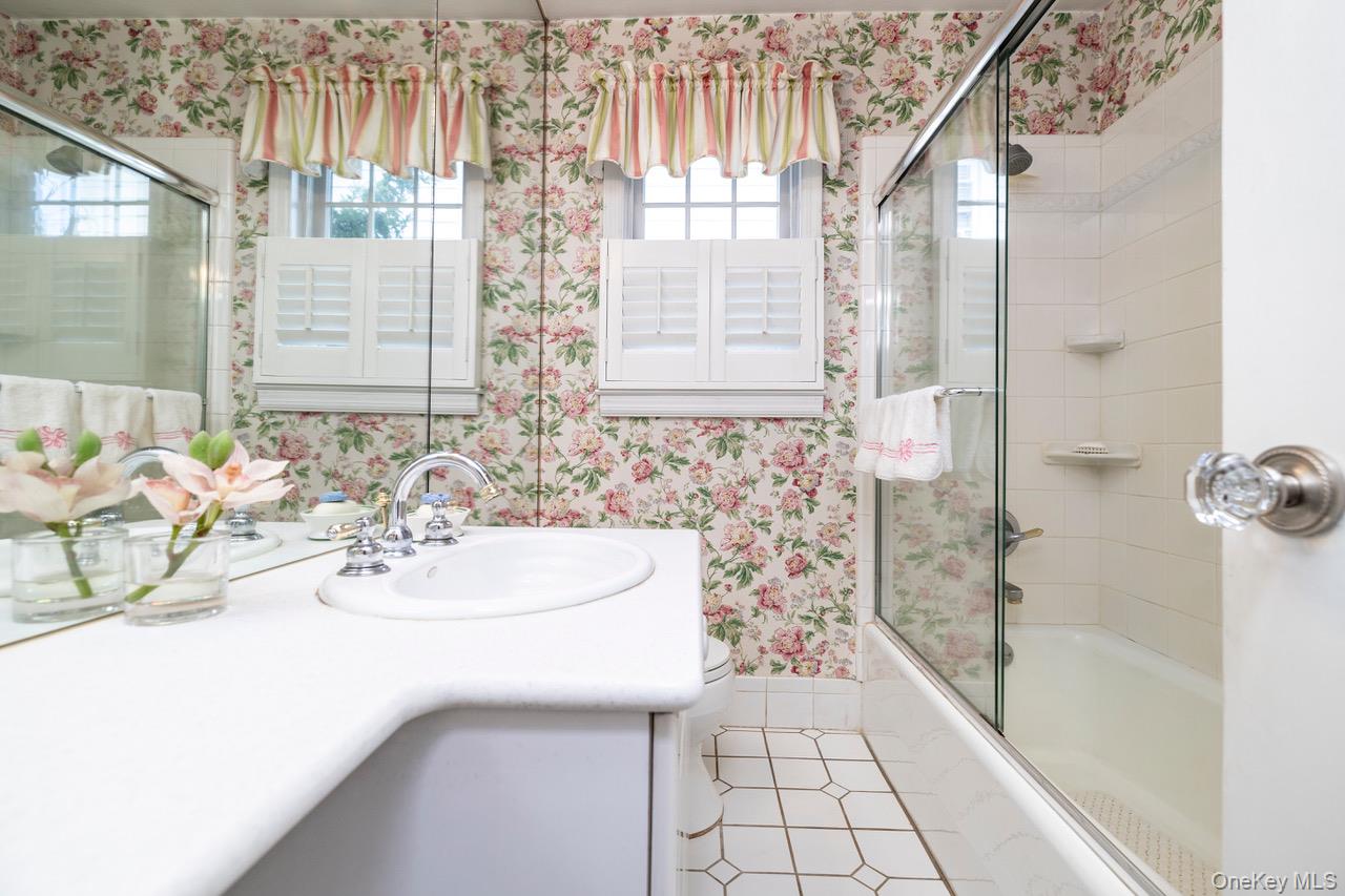 455 Morris Avenue — photo 11