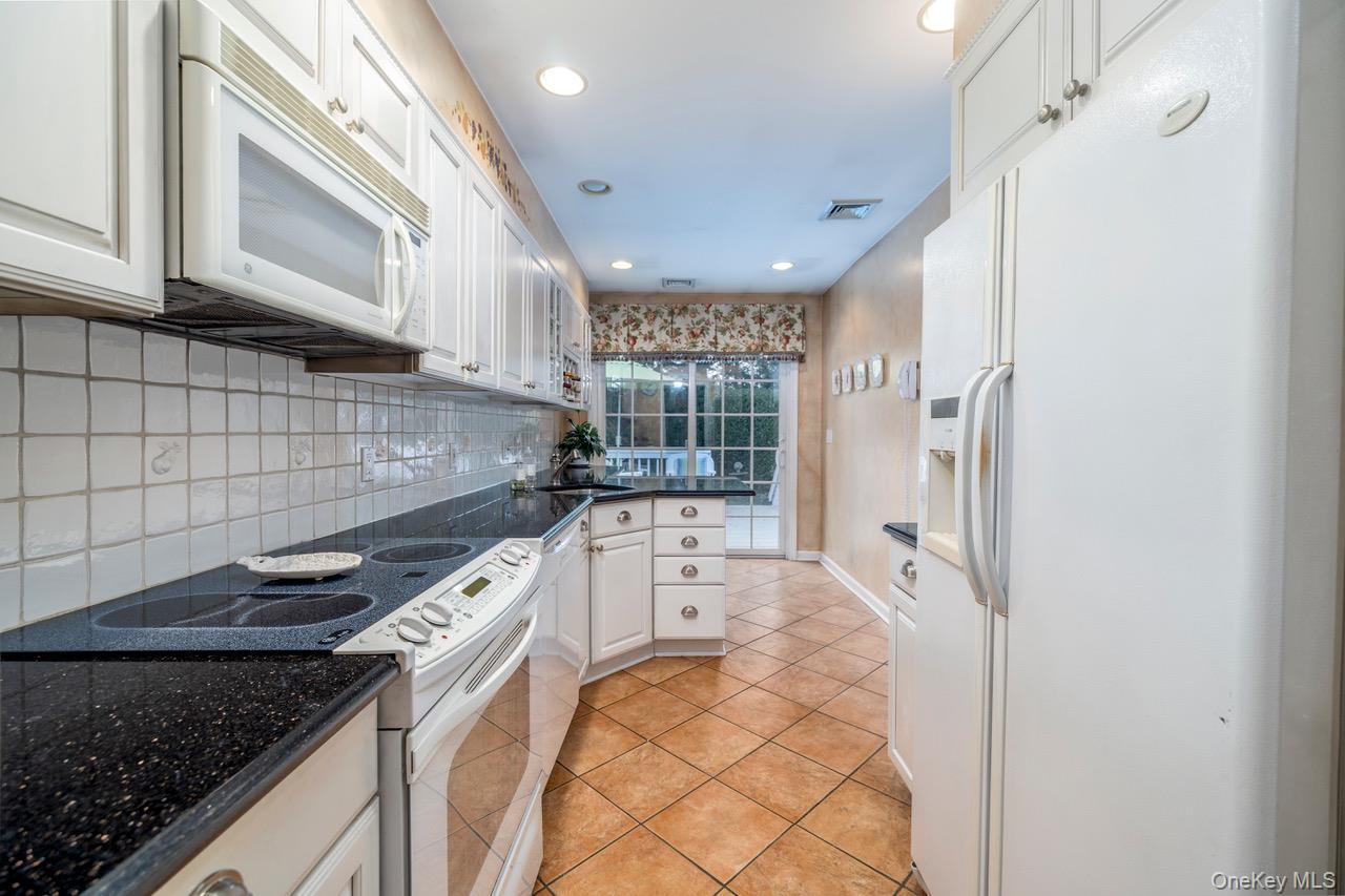 455 Morris Avenue — photo 7