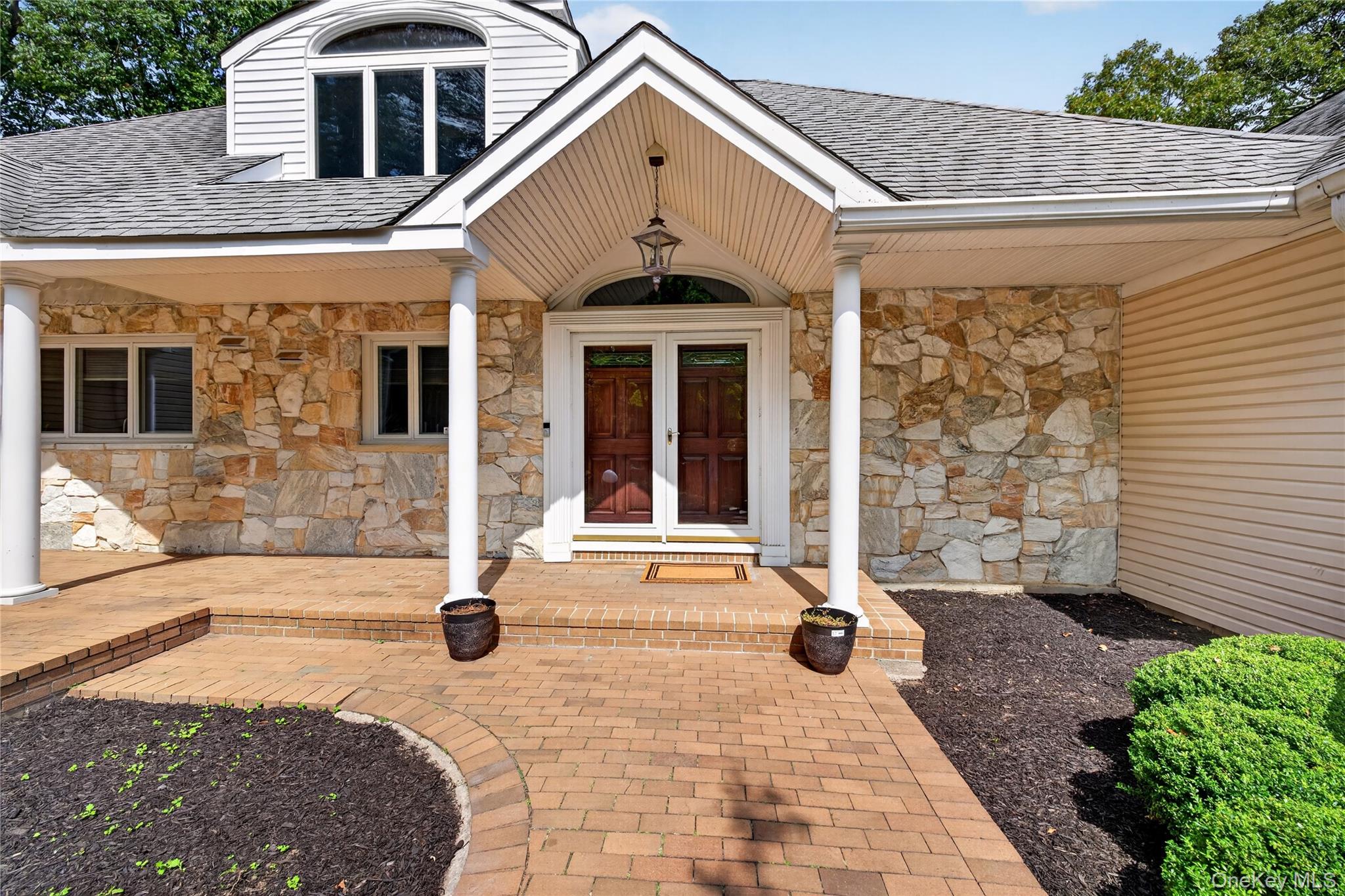 2 Centershore Road — photo 4