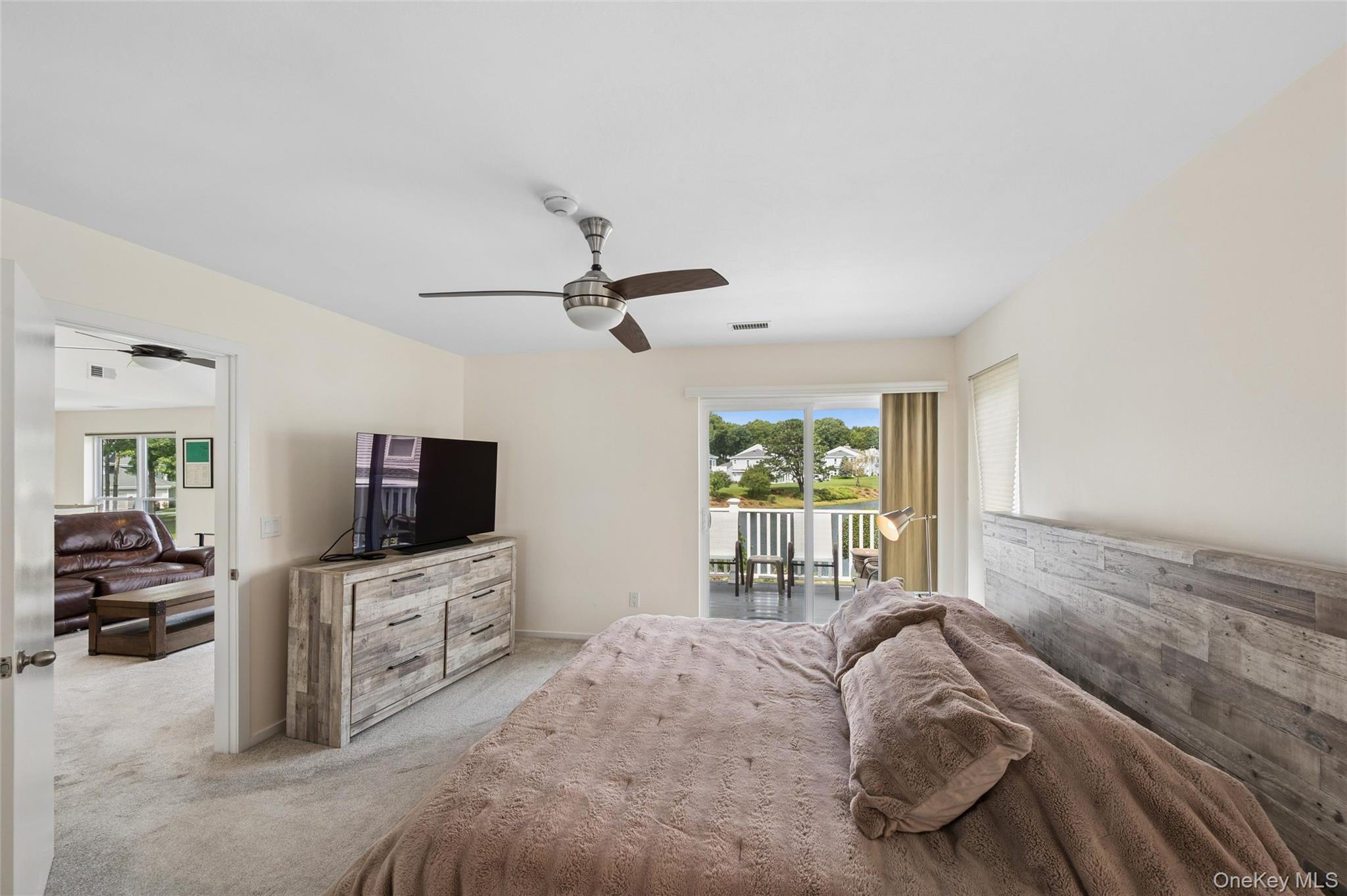 90 Hampton Vista Drive — photo 17