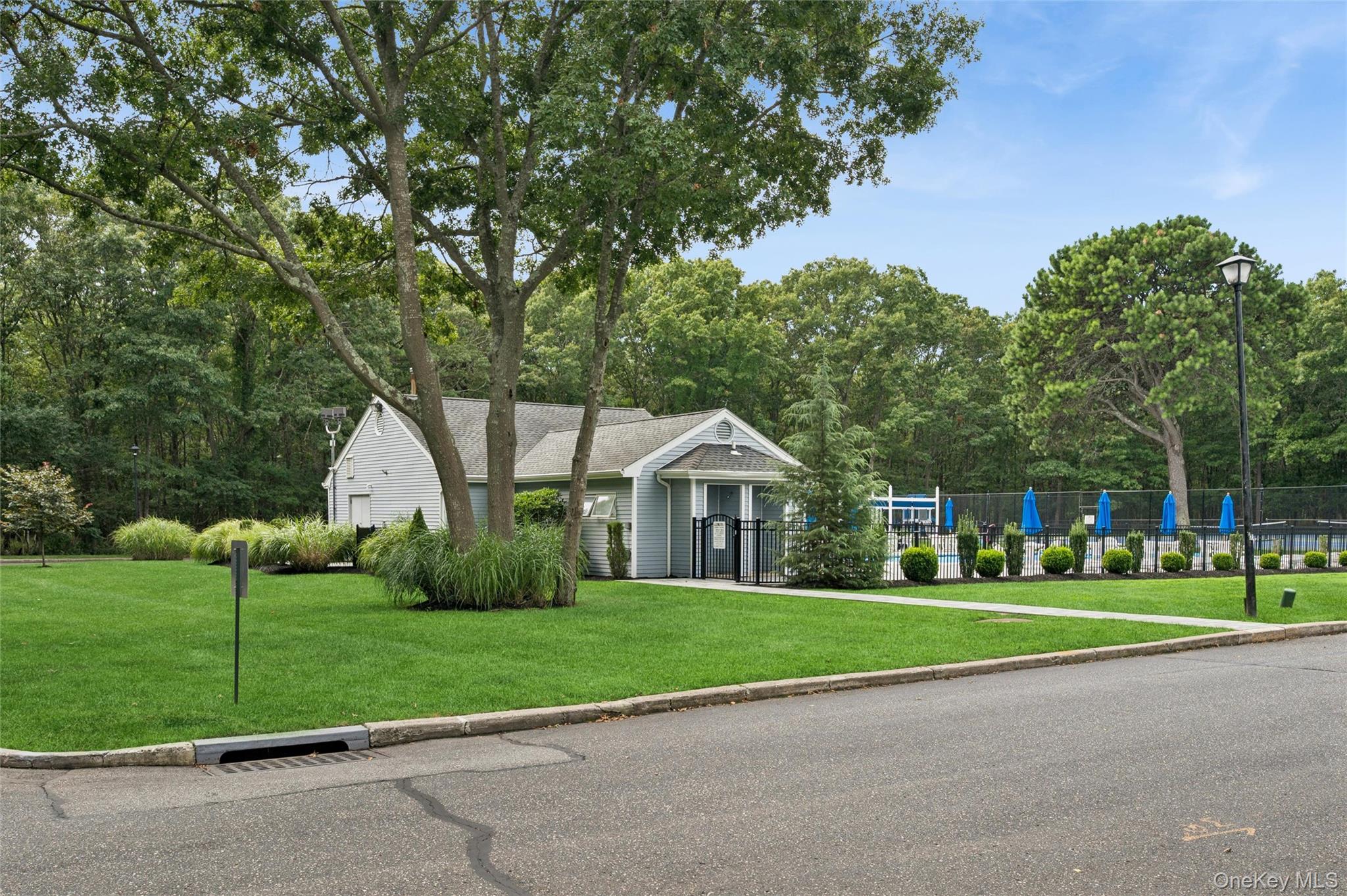 90 Hampton Vista Drive — photo 25