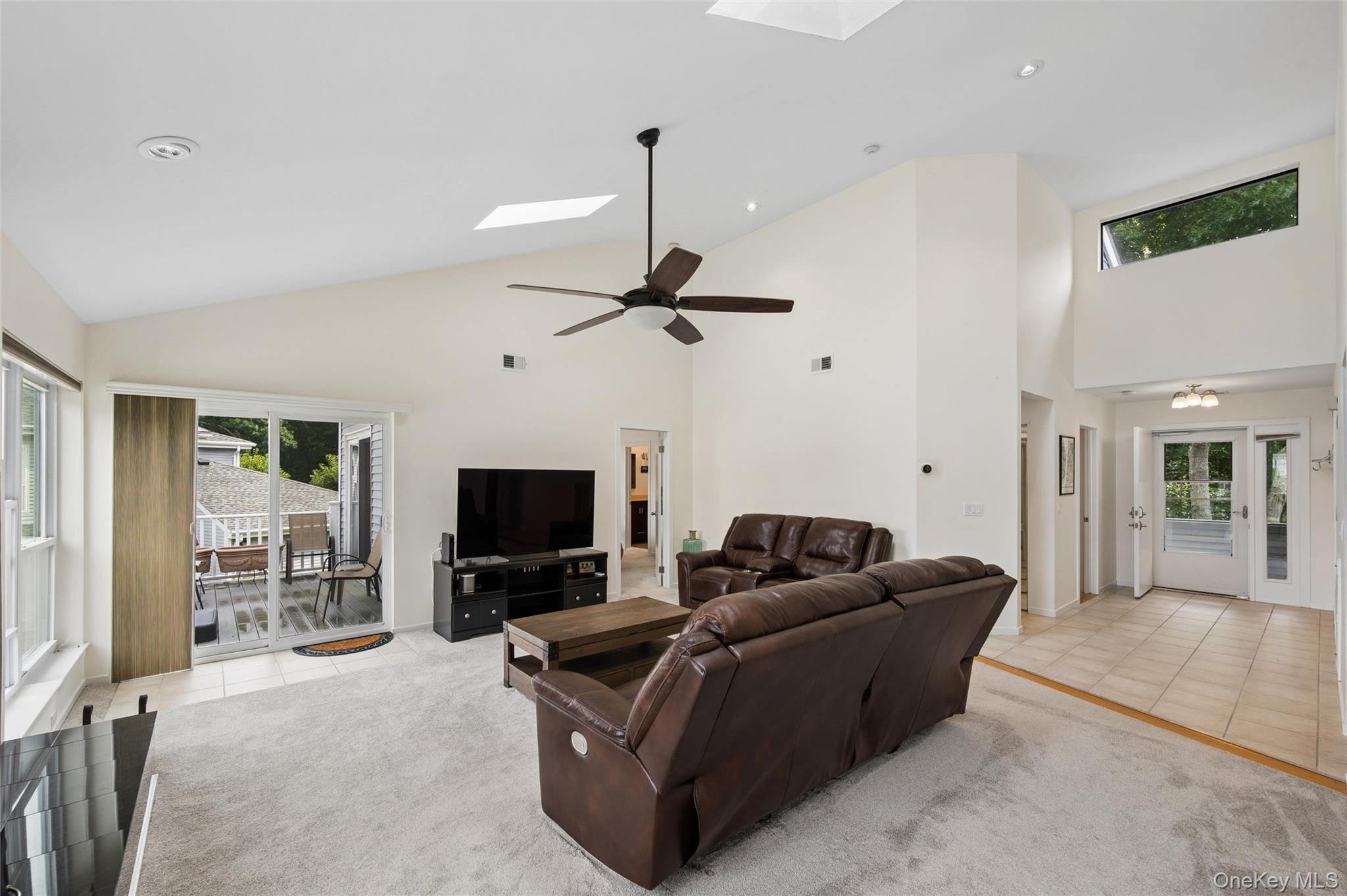 90 Hampton Vista Drive — photo 9