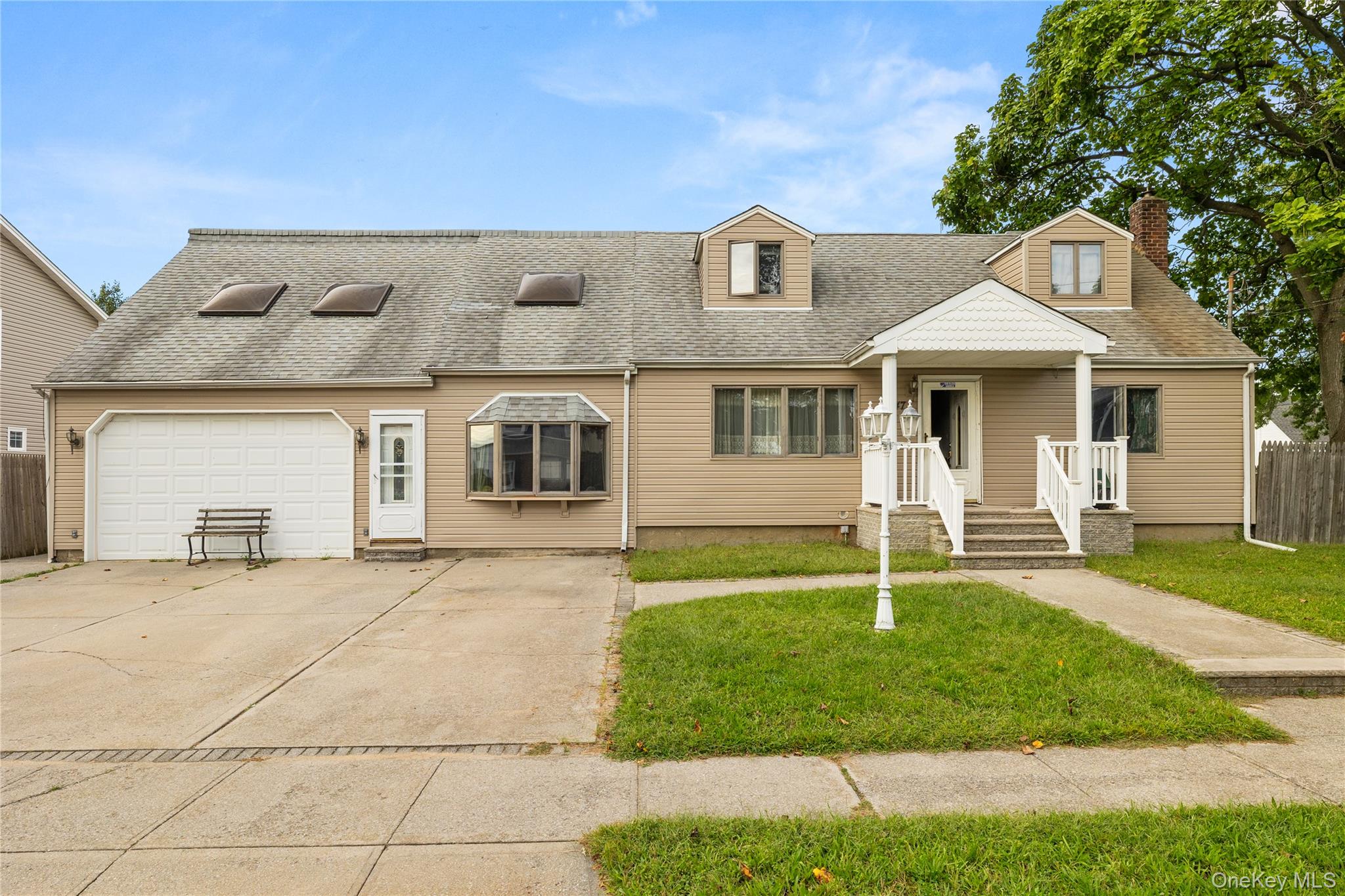 947 Park Avenue, Massapequa