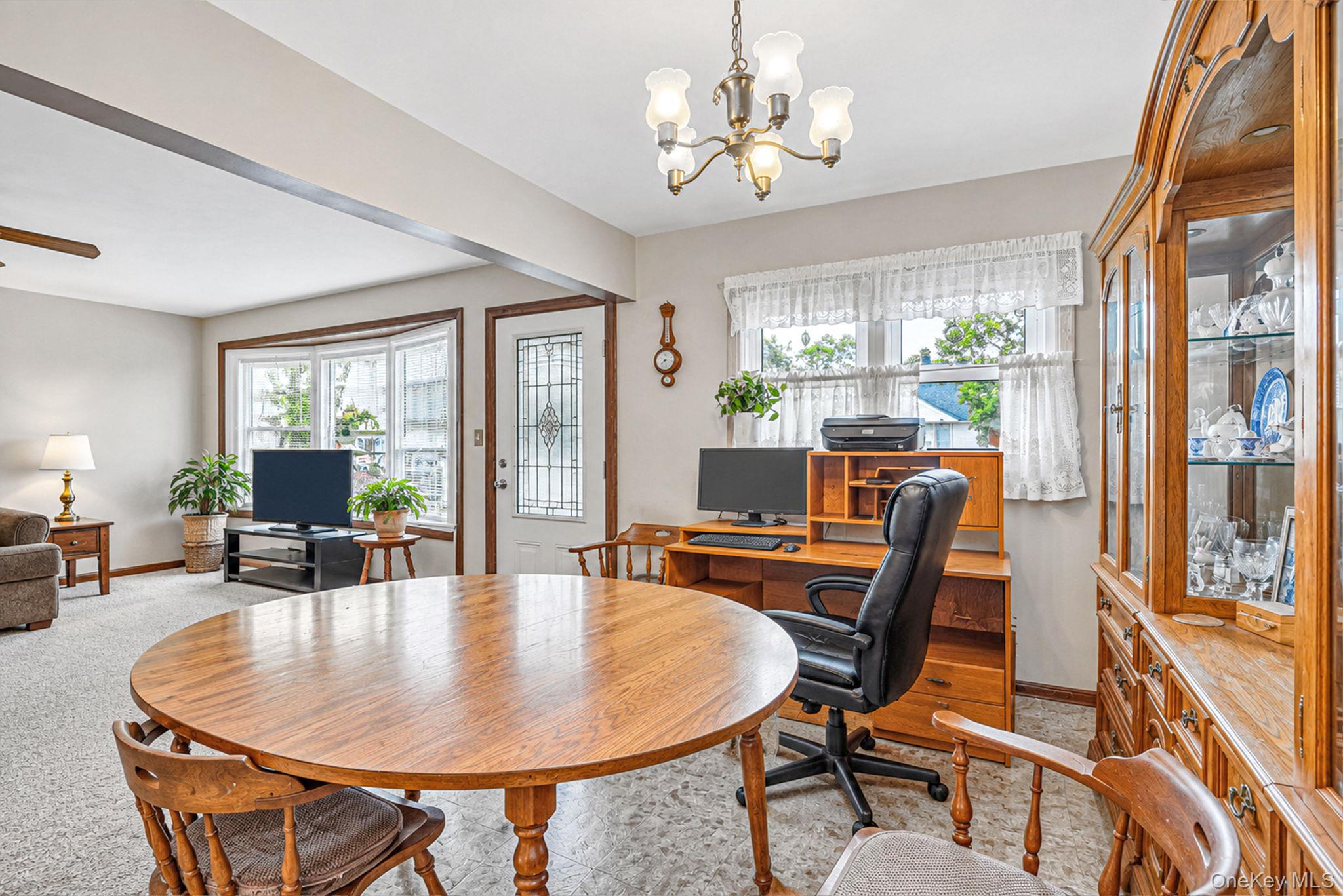 11 Hollywood Avenue — photo 24