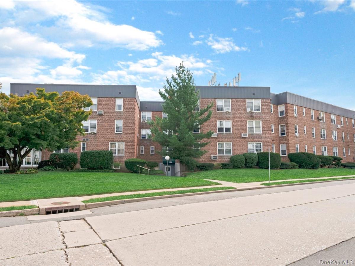 530 Dubois Avenue #2C