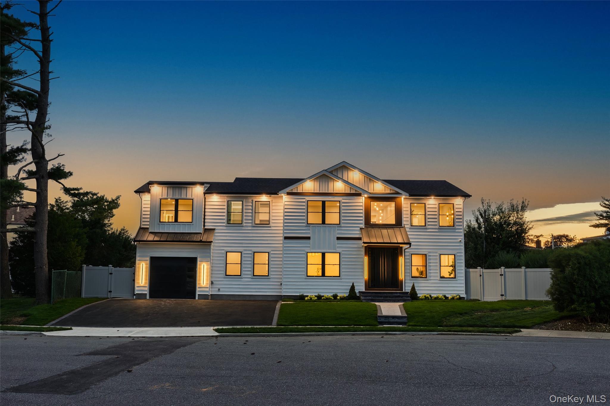 712 Bach Court — photo 2