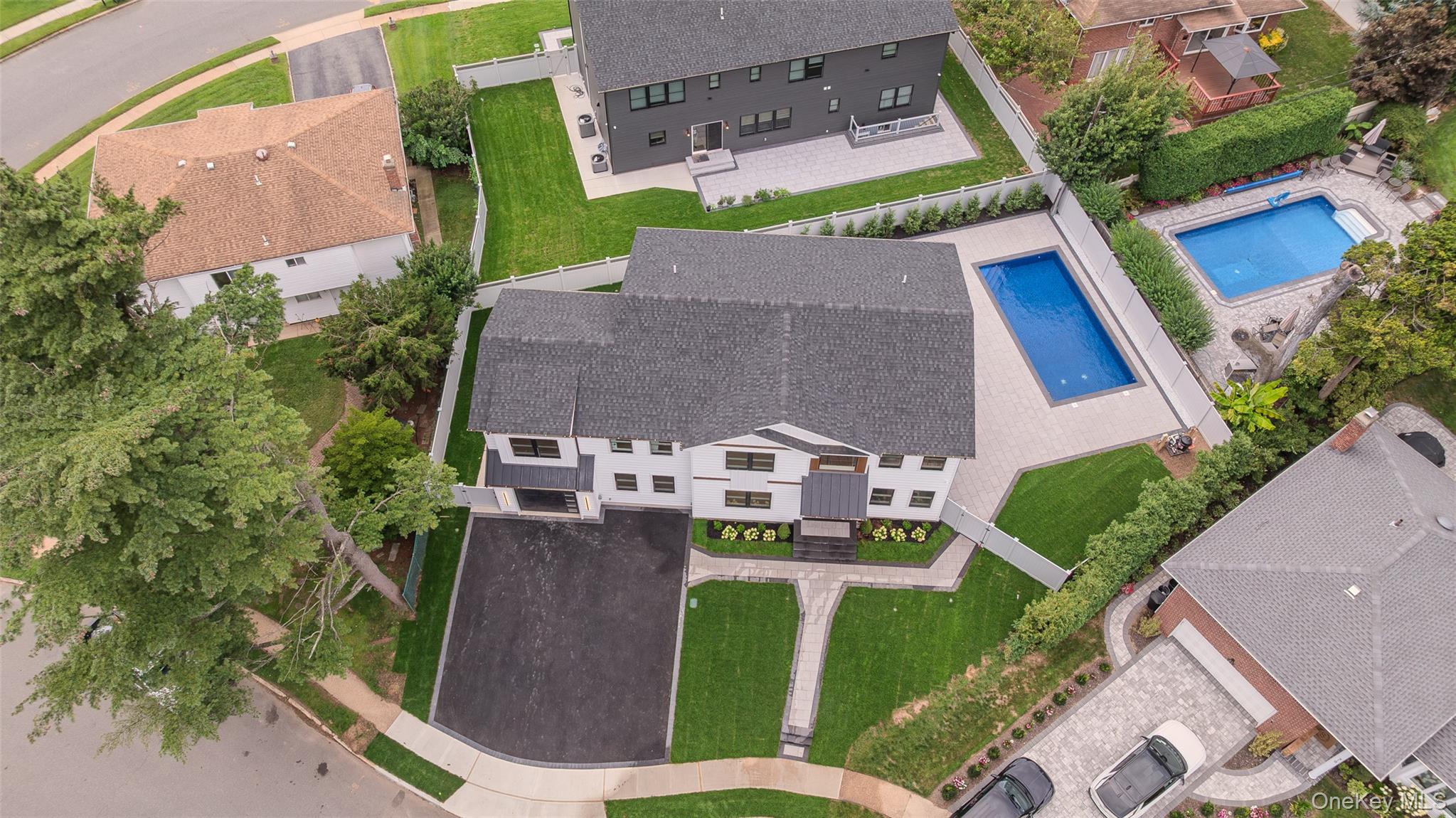 712 Bach Court — photo 45