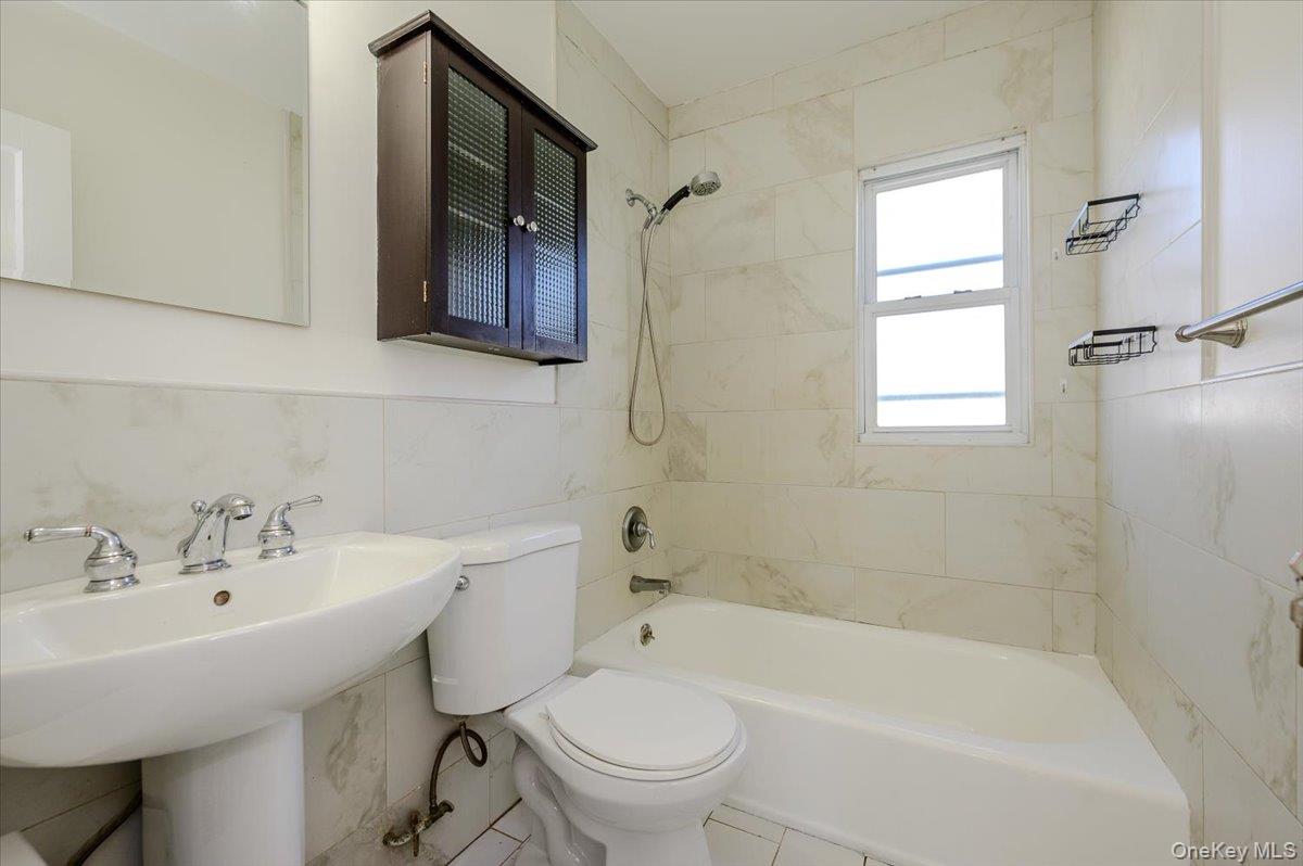 1258 Waverly Street — photo 18