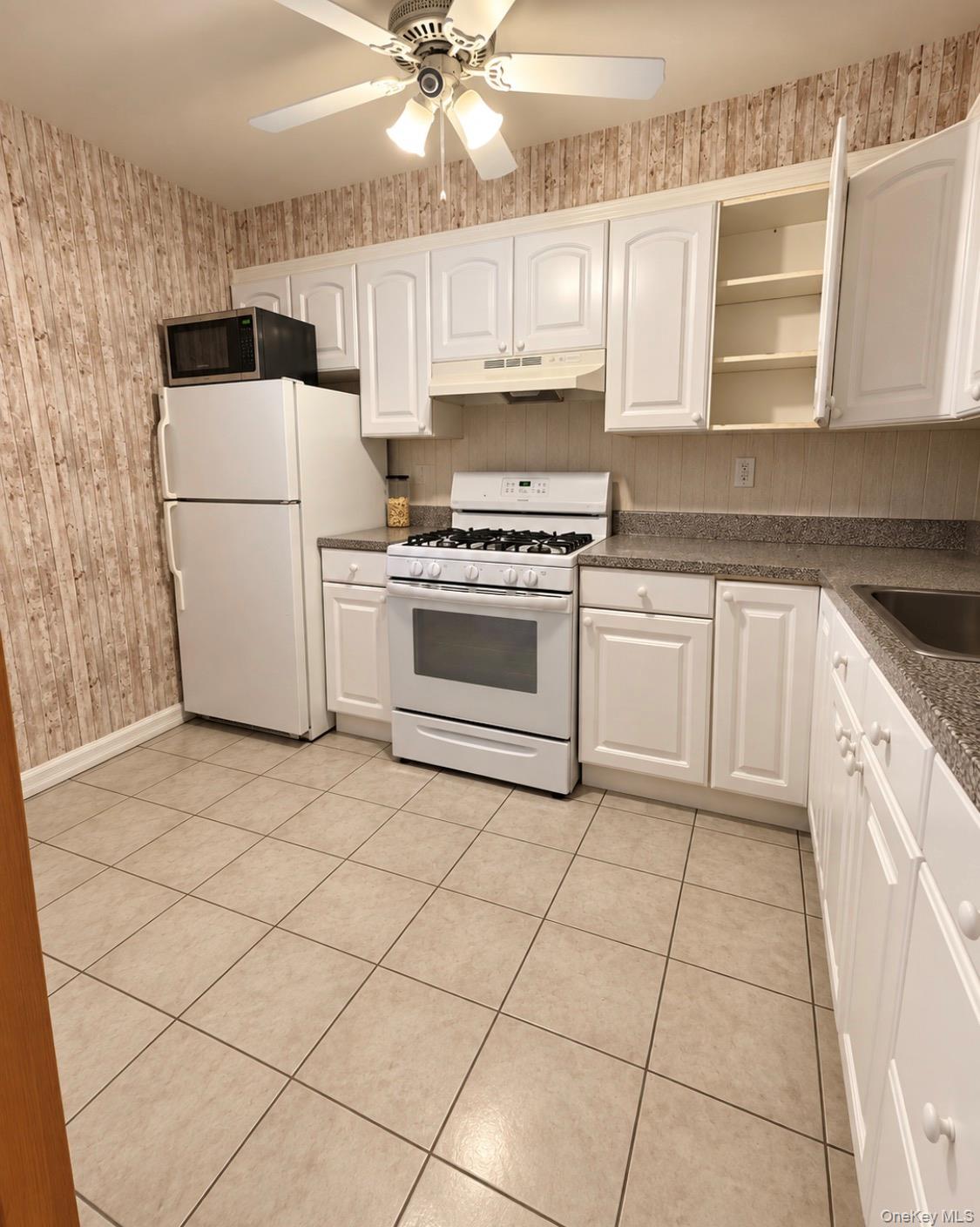6962 Grand Avenue — photo 3