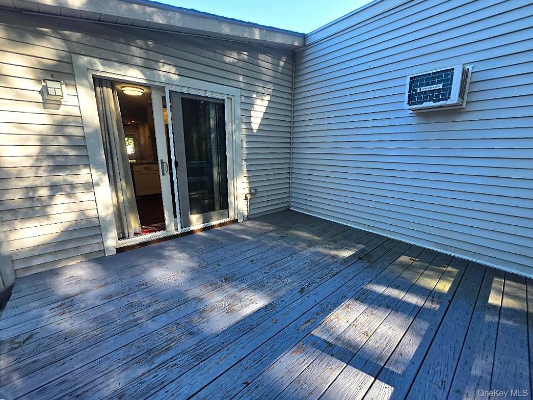 201 Village Circle — photo 16