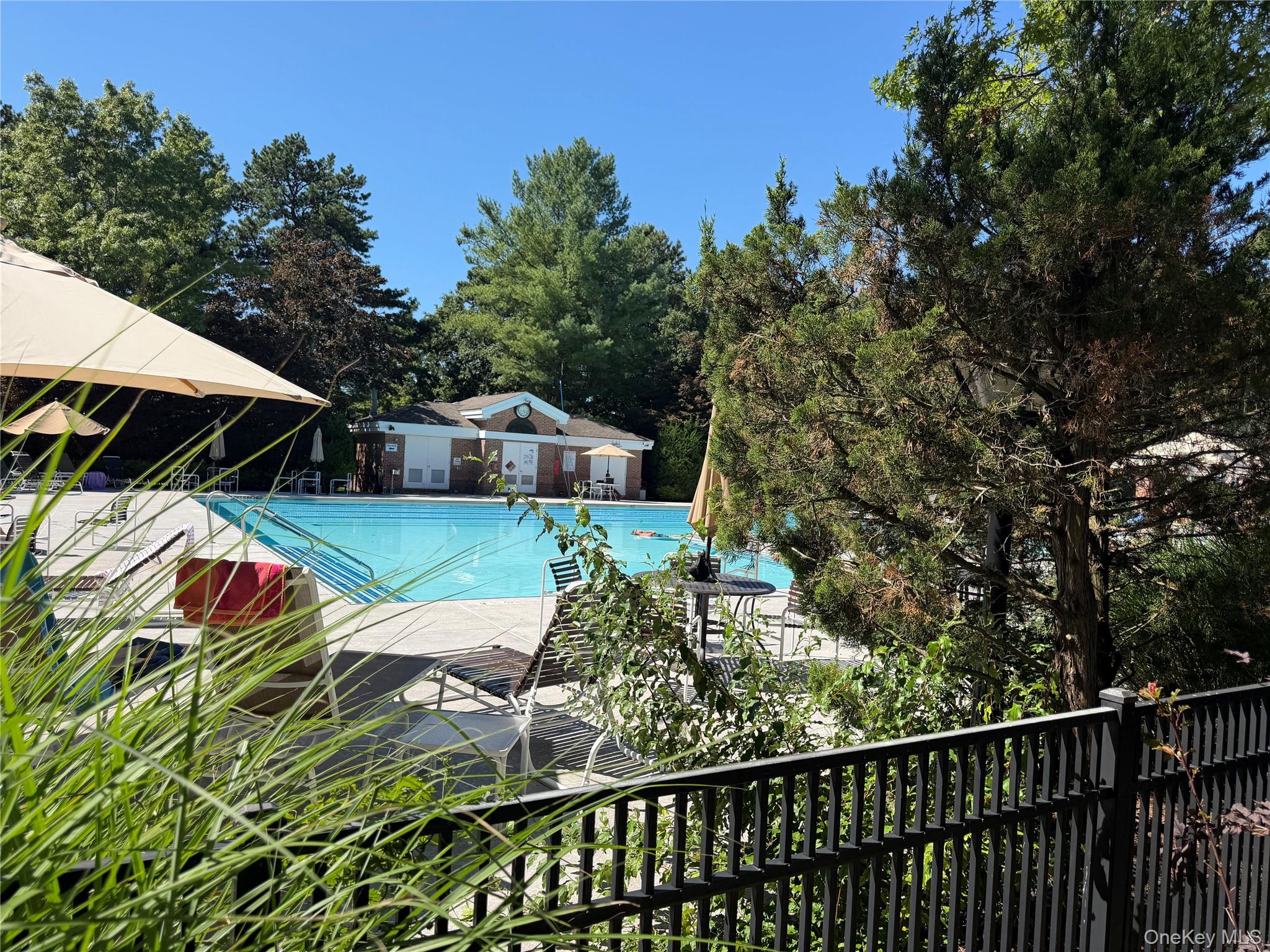 7 Sagaponack Court — photo 6