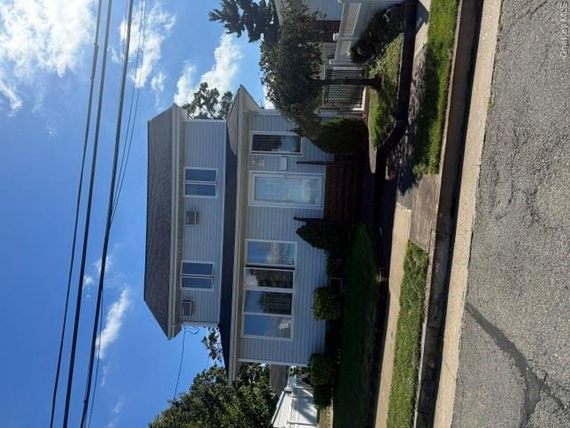 104 Lincoln Avenue — photo 3