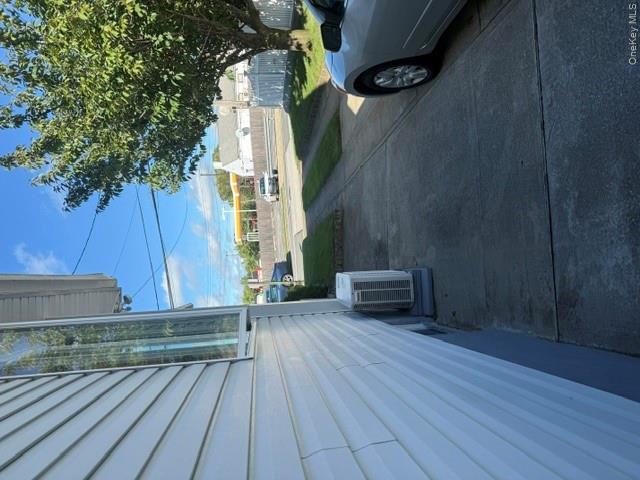 104 Lincoln Avenue — photo 6