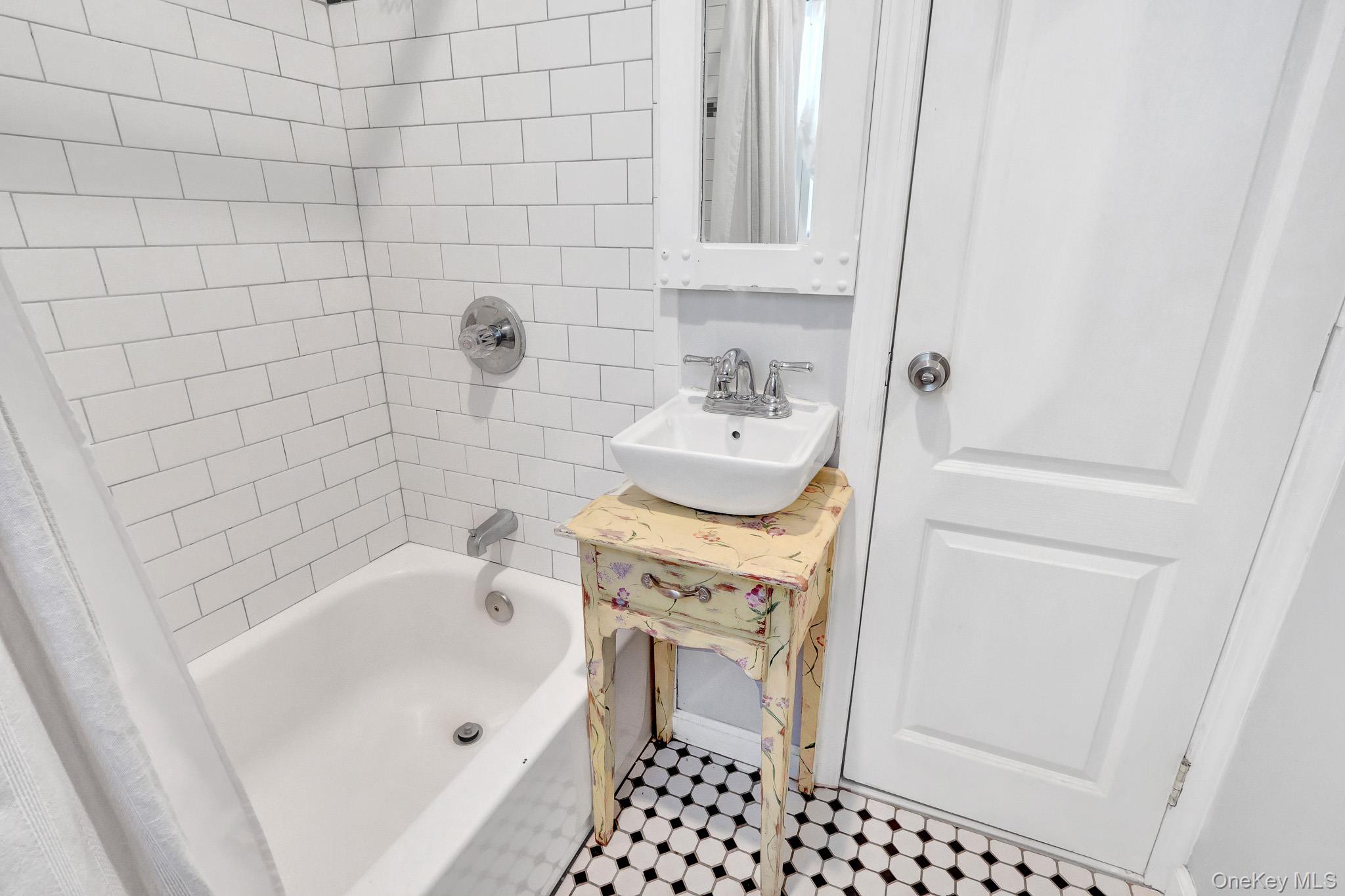 30 Neptune Place — photo 18