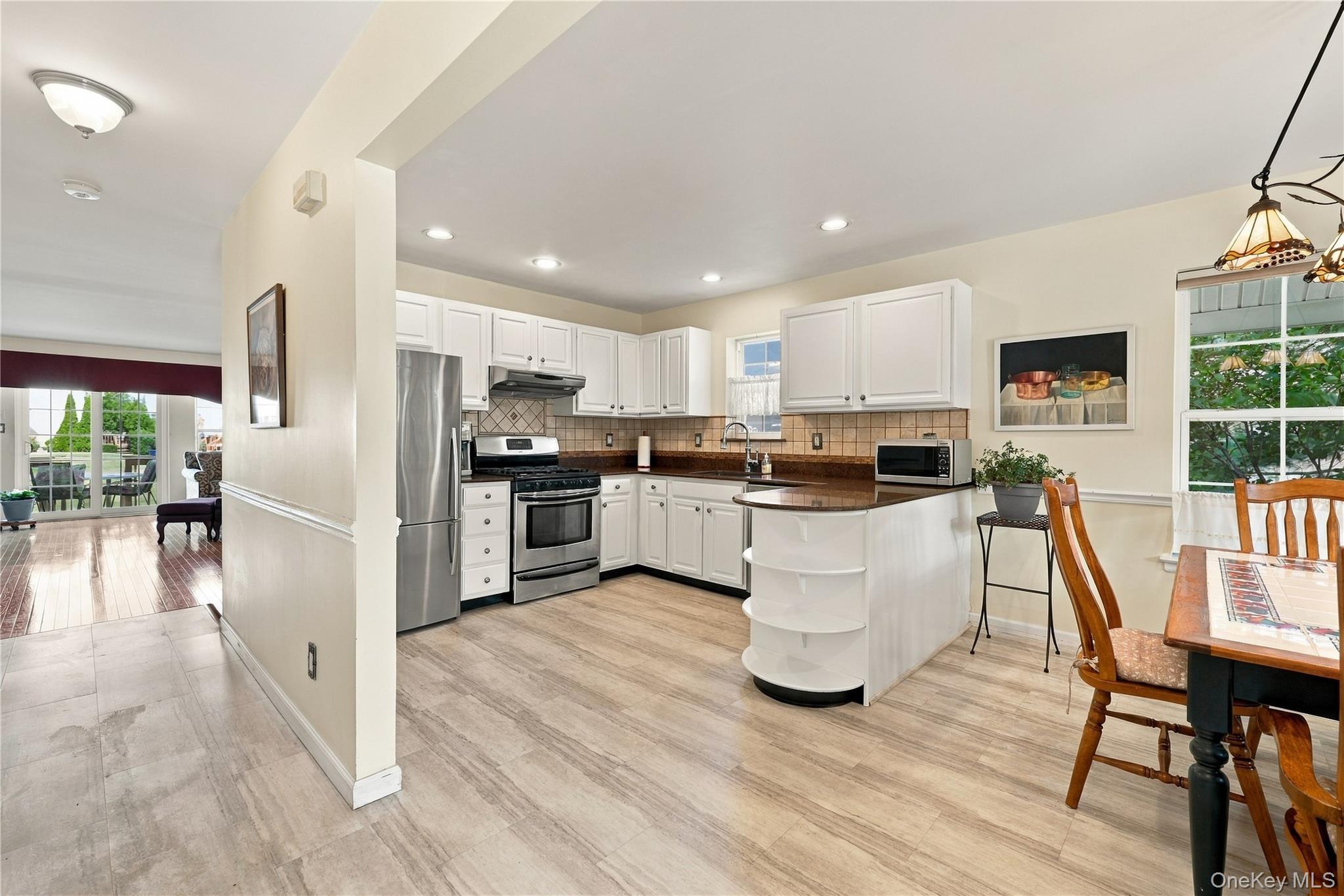 77 Sunburst Terrace — photo 6
