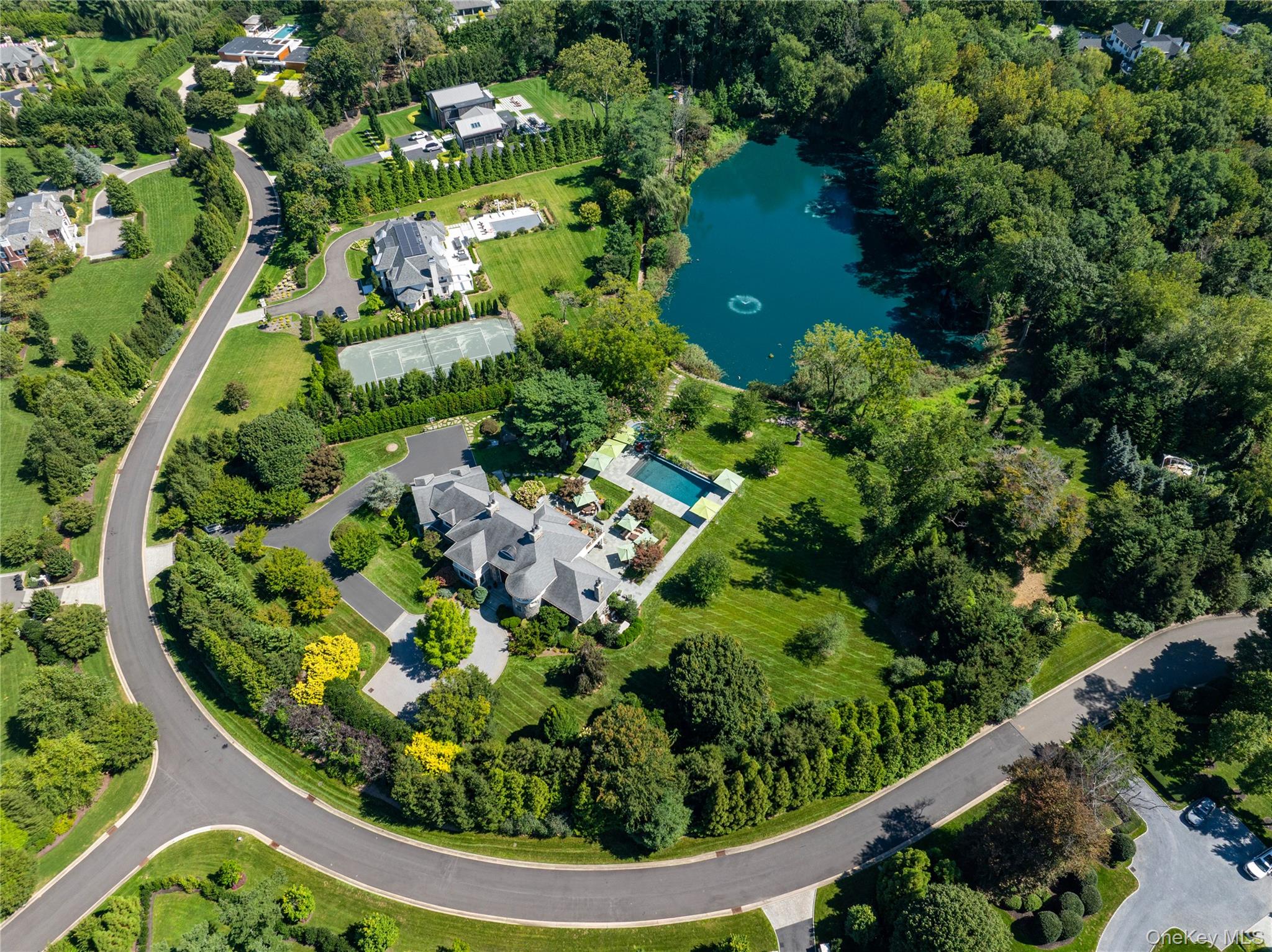 1 Hidden Pond Drive — photo 31