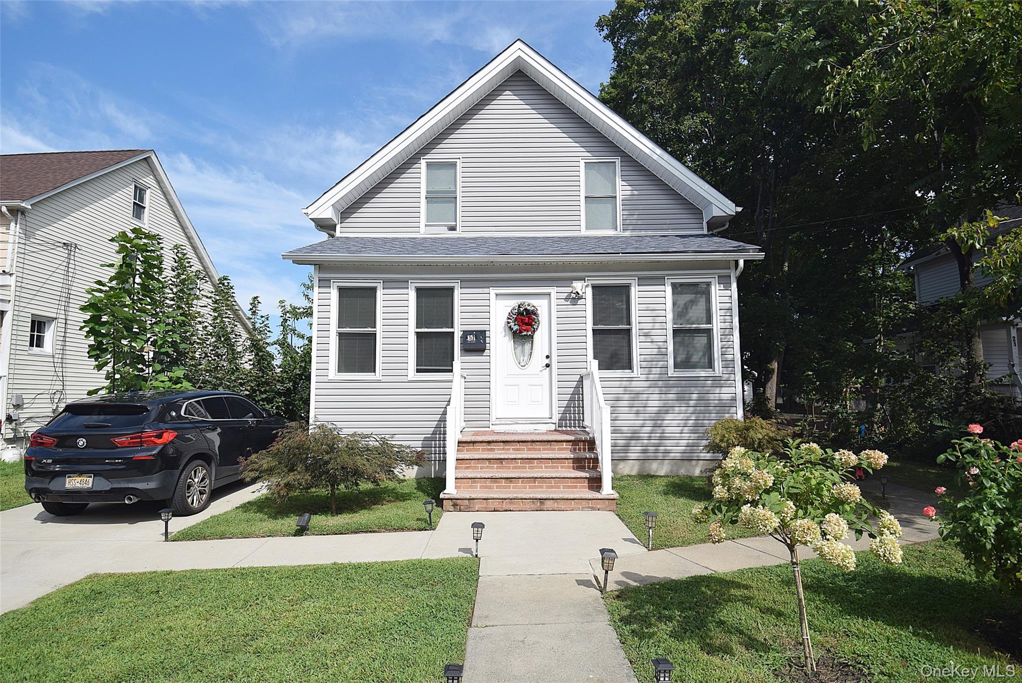 17 Maple Avenue, Port Jefferson Station