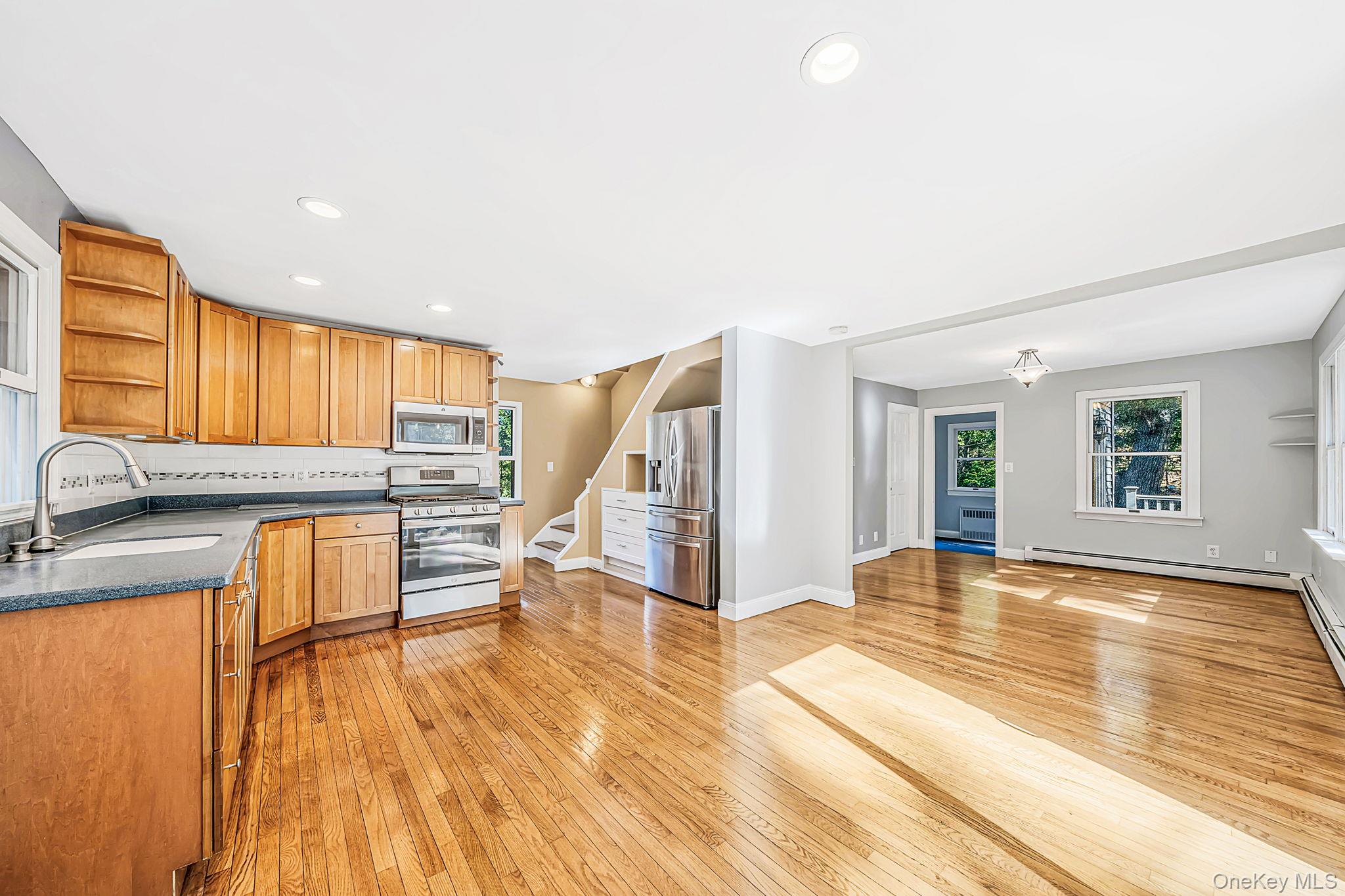 306 Liberty Avenue — photo 7