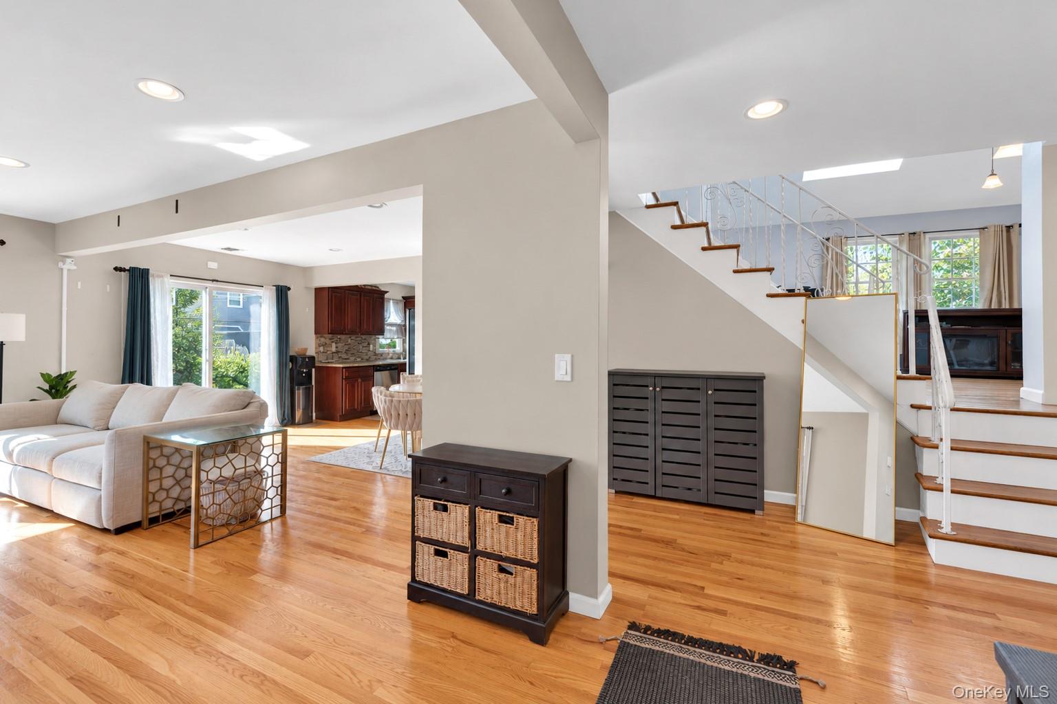 11 Palm Street — photo 3