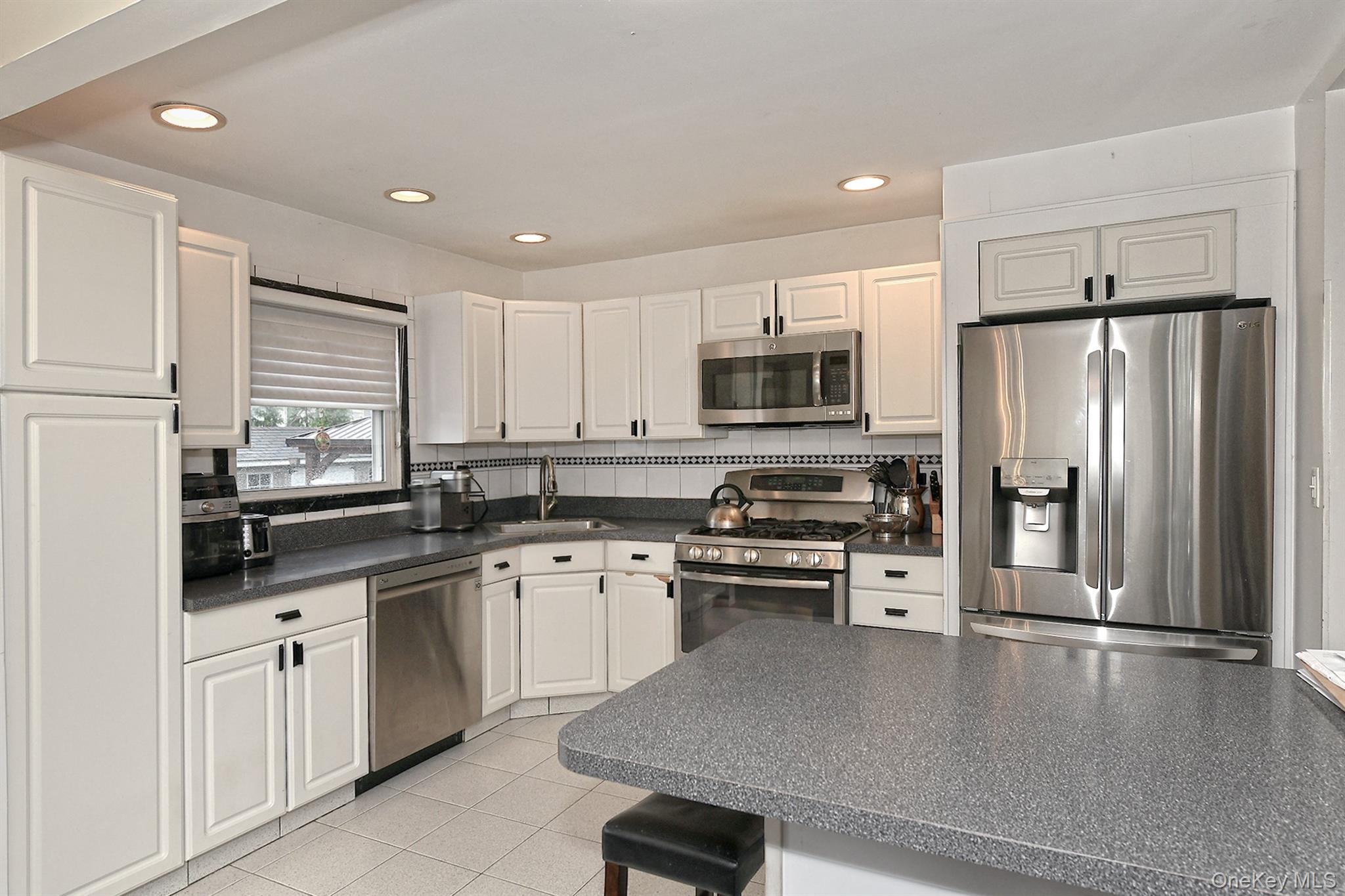 3730 Bernard Drive — photo 14