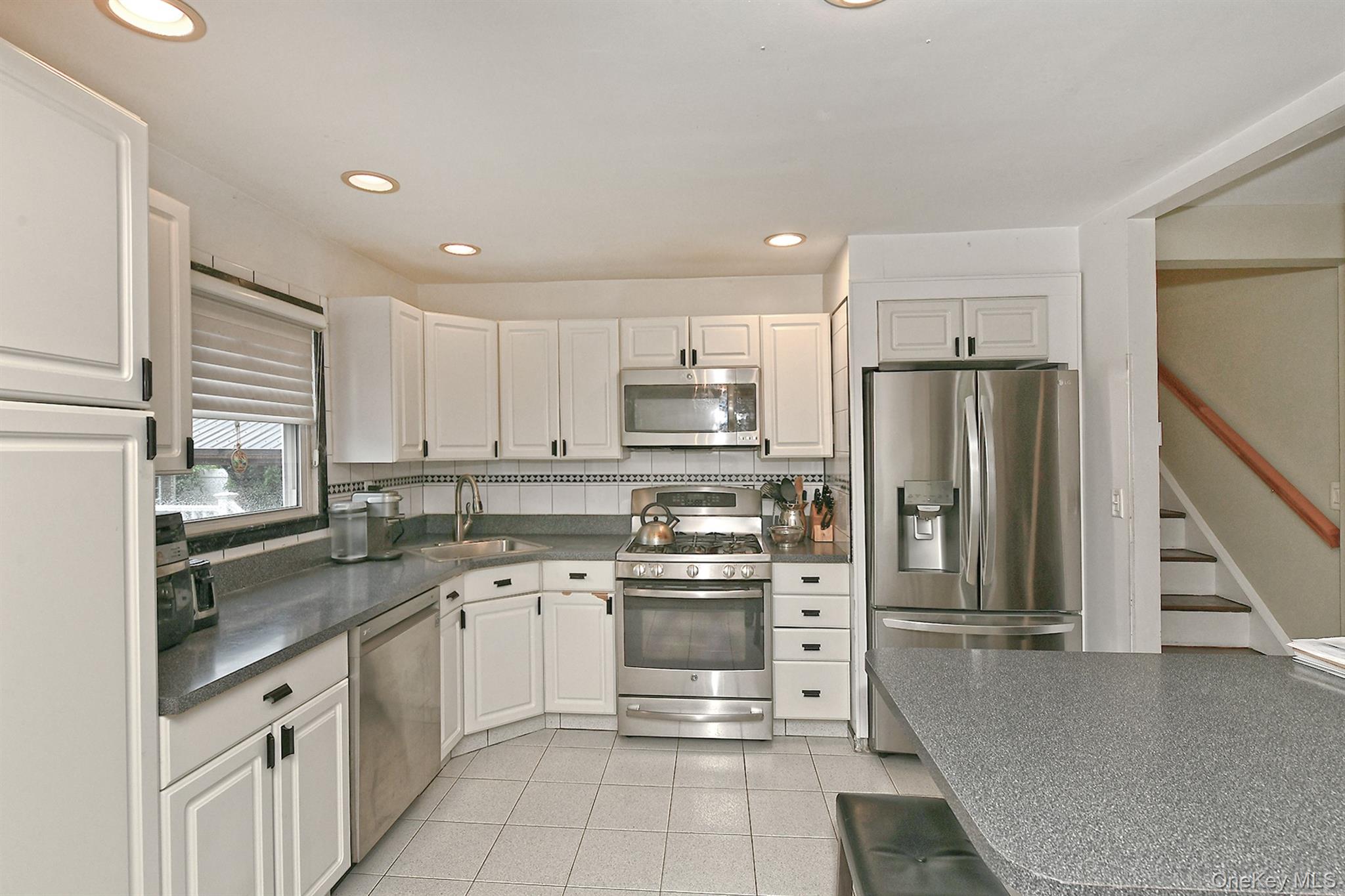 3730 Bernard Drive — photo 15
