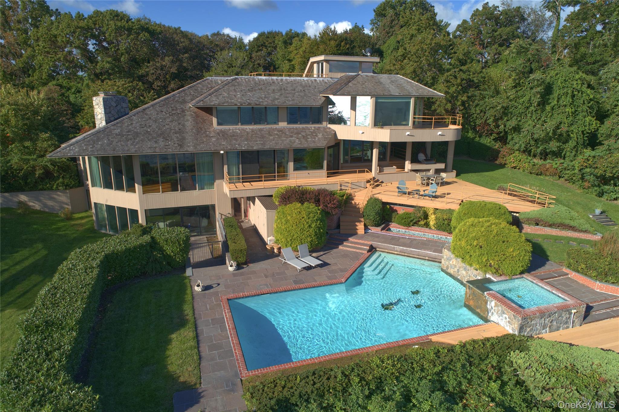 15 Gatsby Lane — photo 2