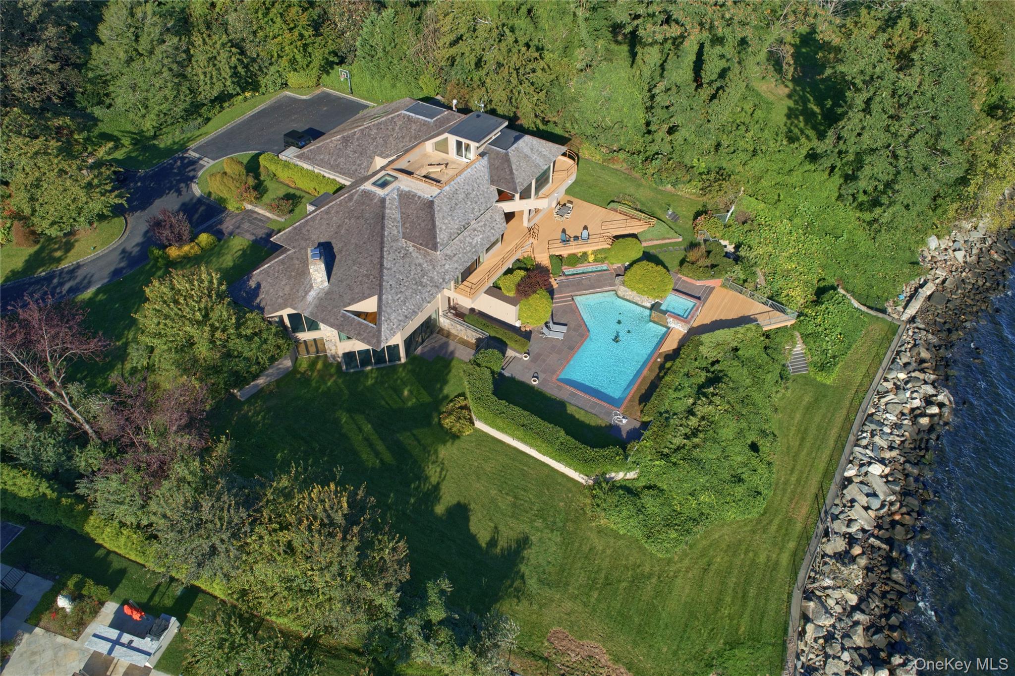 15 Gatsby Lane — photo 3
