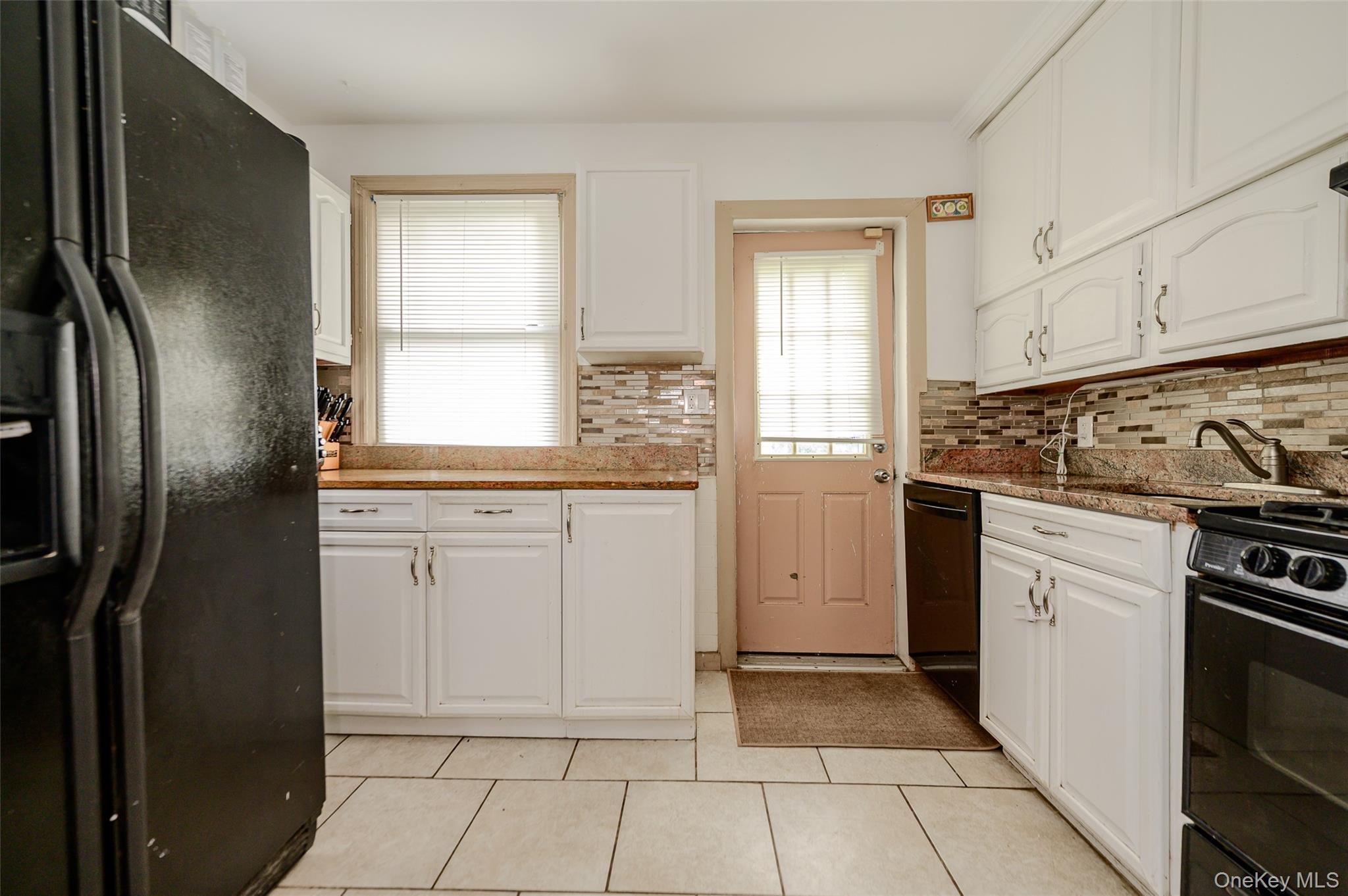 596 Irving Street — photo 6