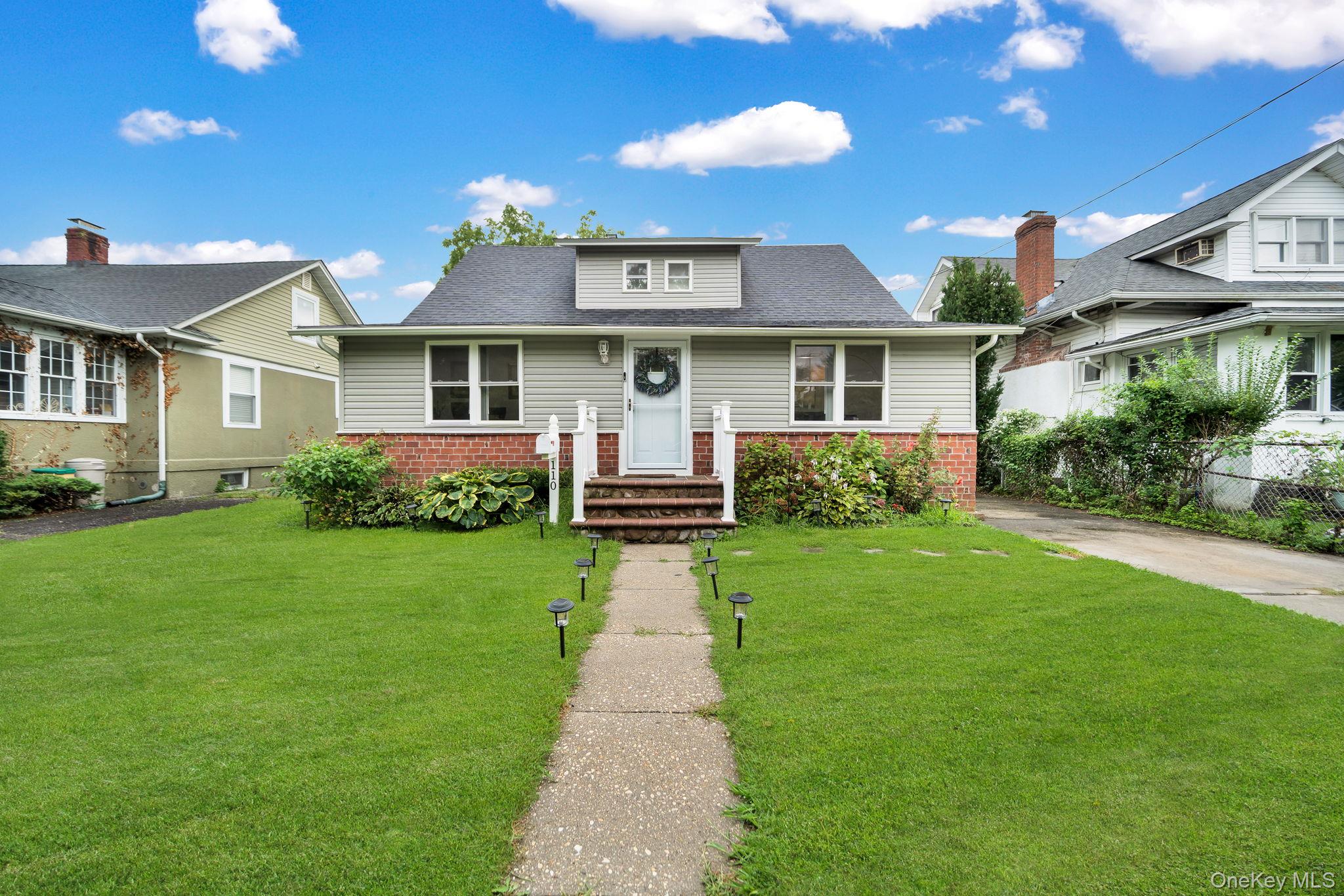 110 Park Avenue, Bay Shore