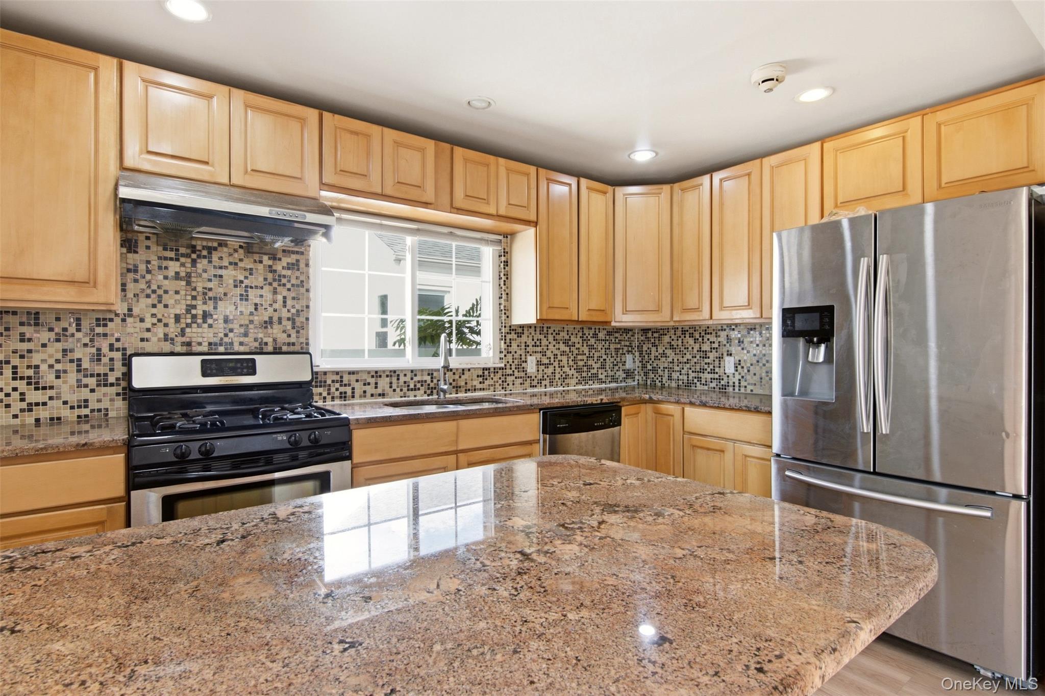 109 Gordon Avenue — photo 17