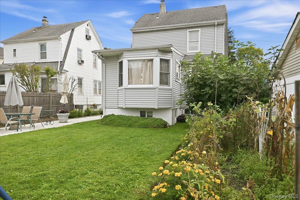 56 Elmwood Street — photo 25