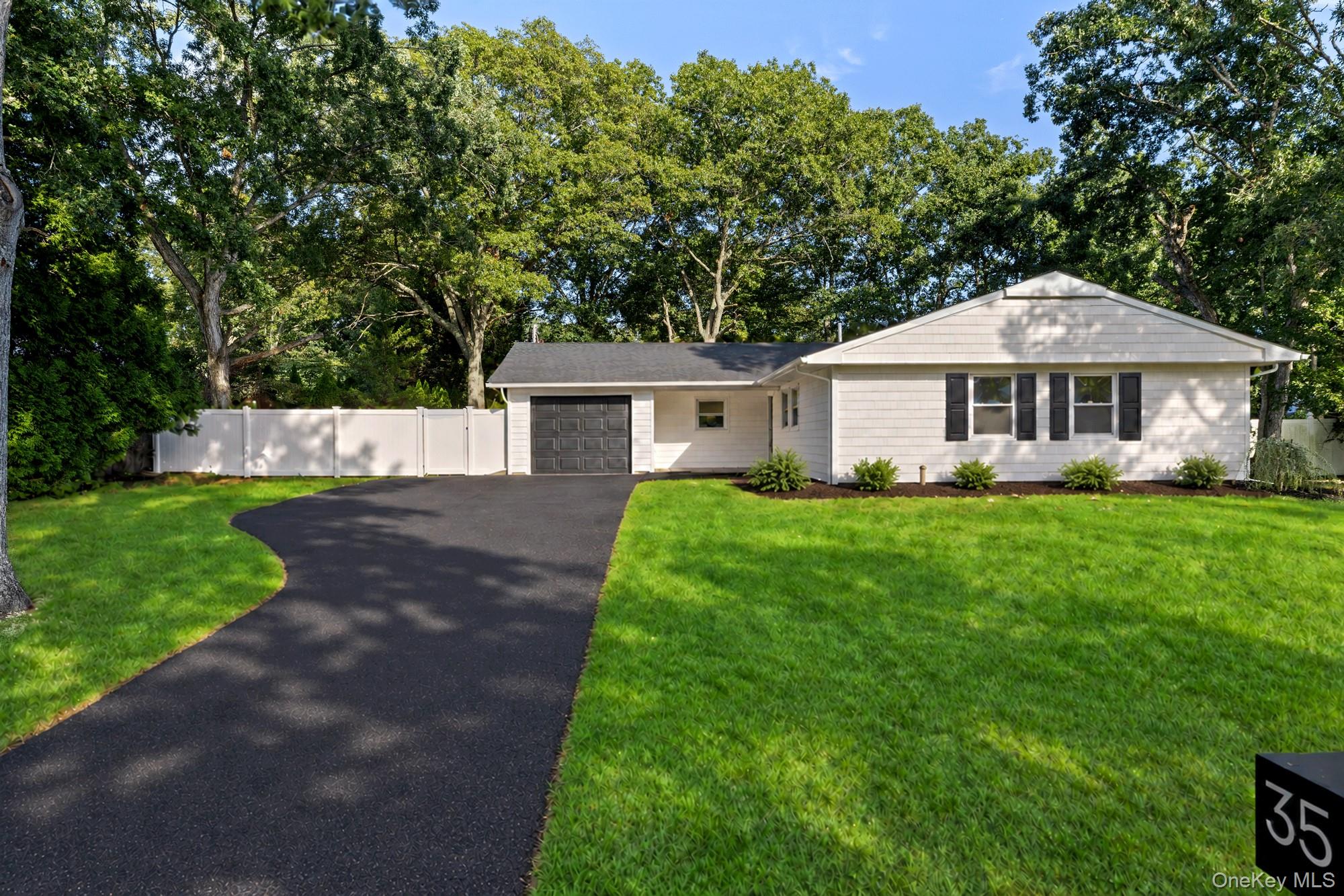 35 Winside Lane, Coram