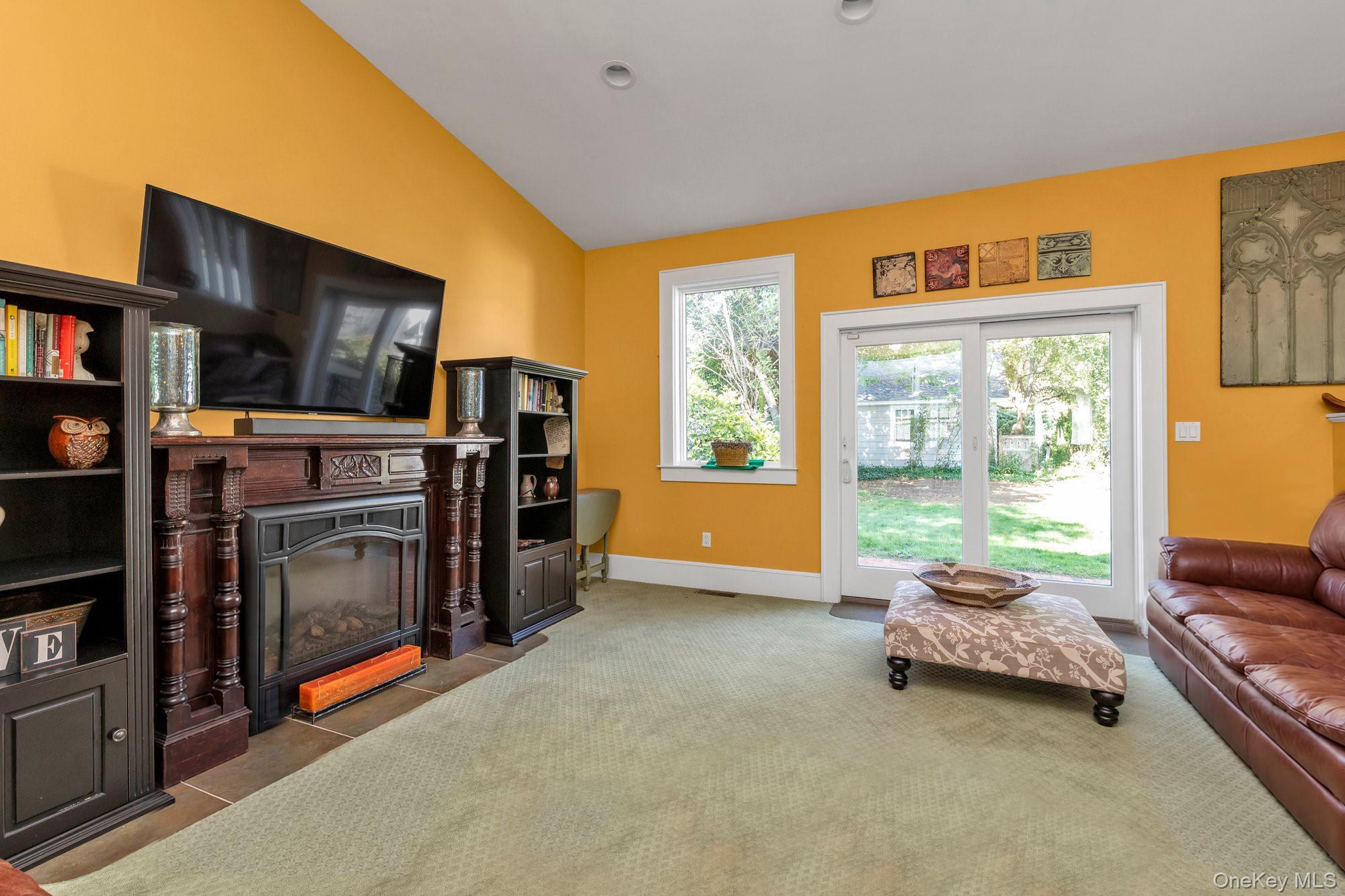 238 Burtis Avenue — photo 11