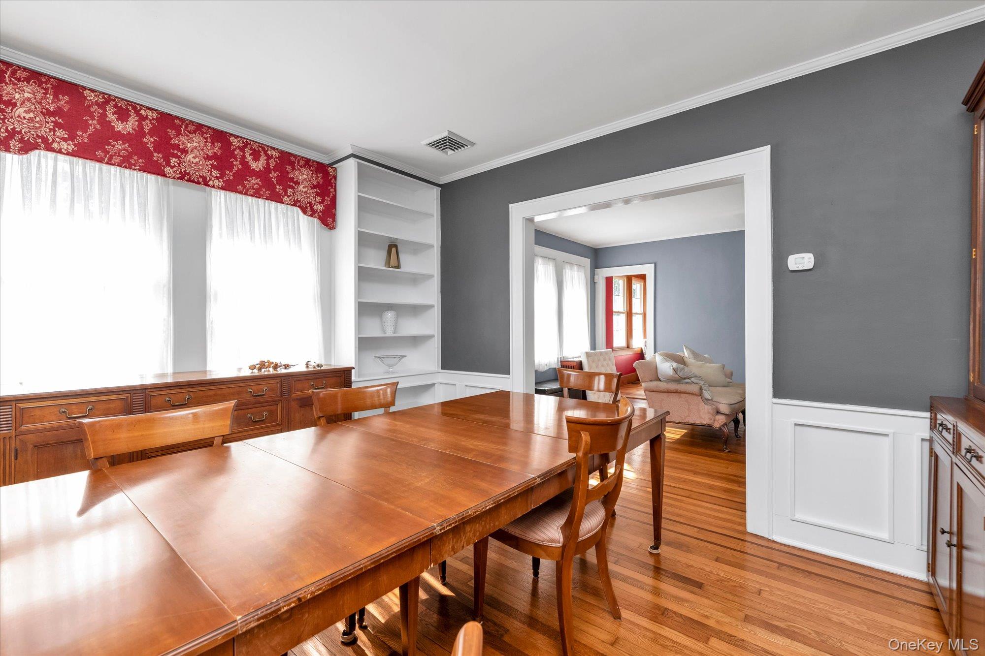 238 Burtis Avenue — photo 5