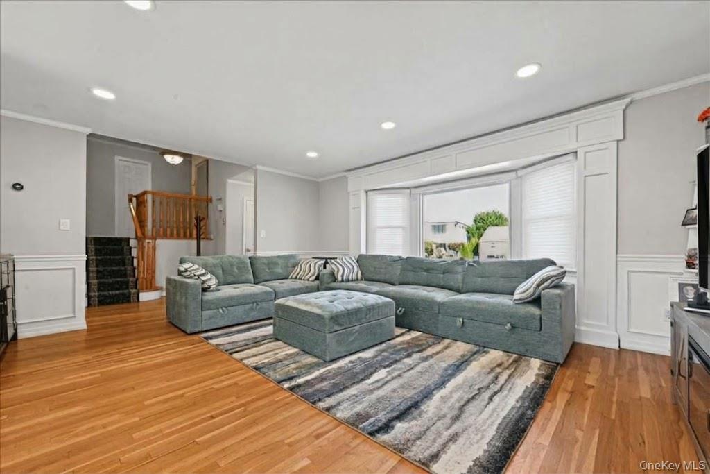 698 Edgewood Drive — photo 13