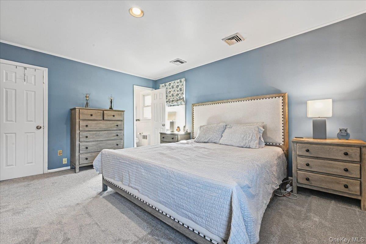 698 Edgewood Drive — photo 18