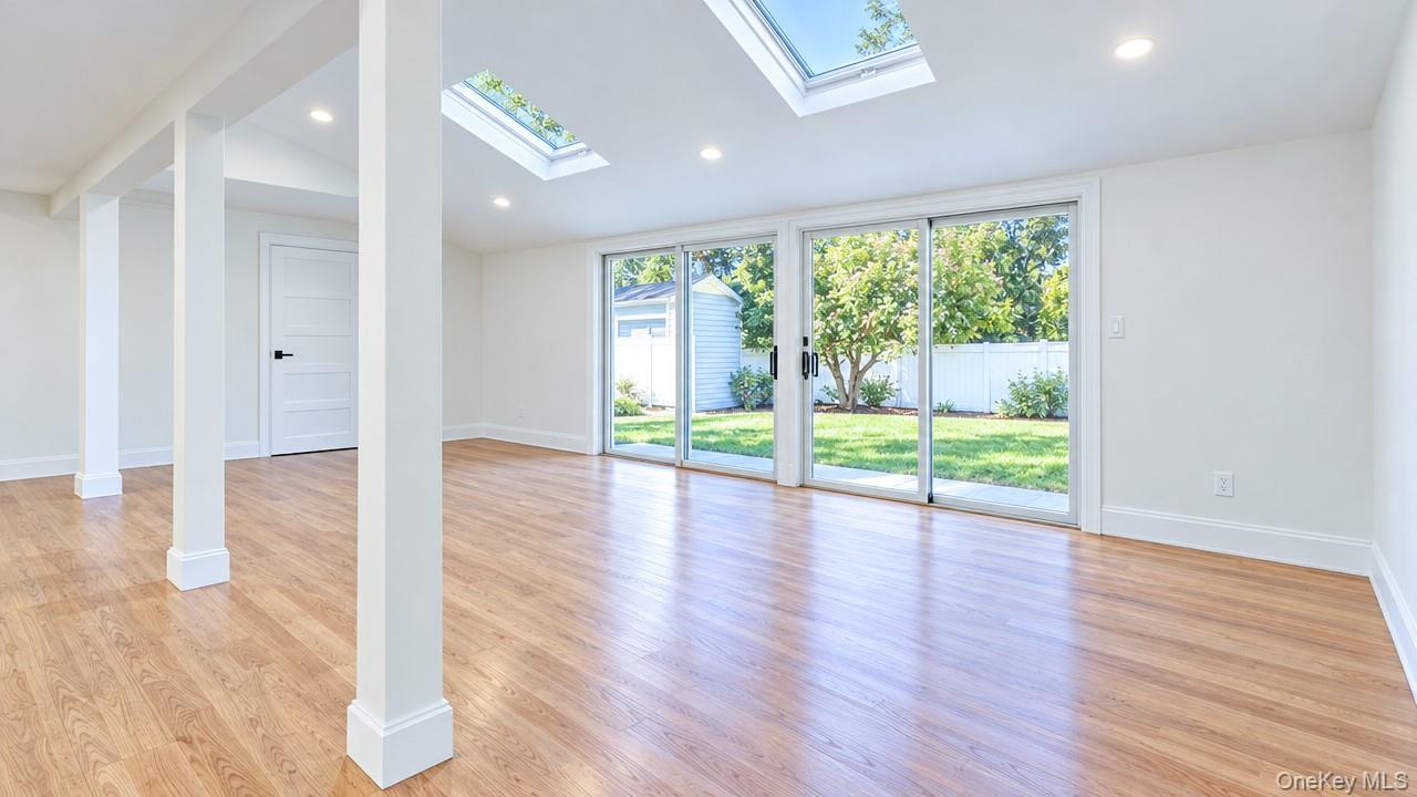 15 Coachman Lane — photo 5