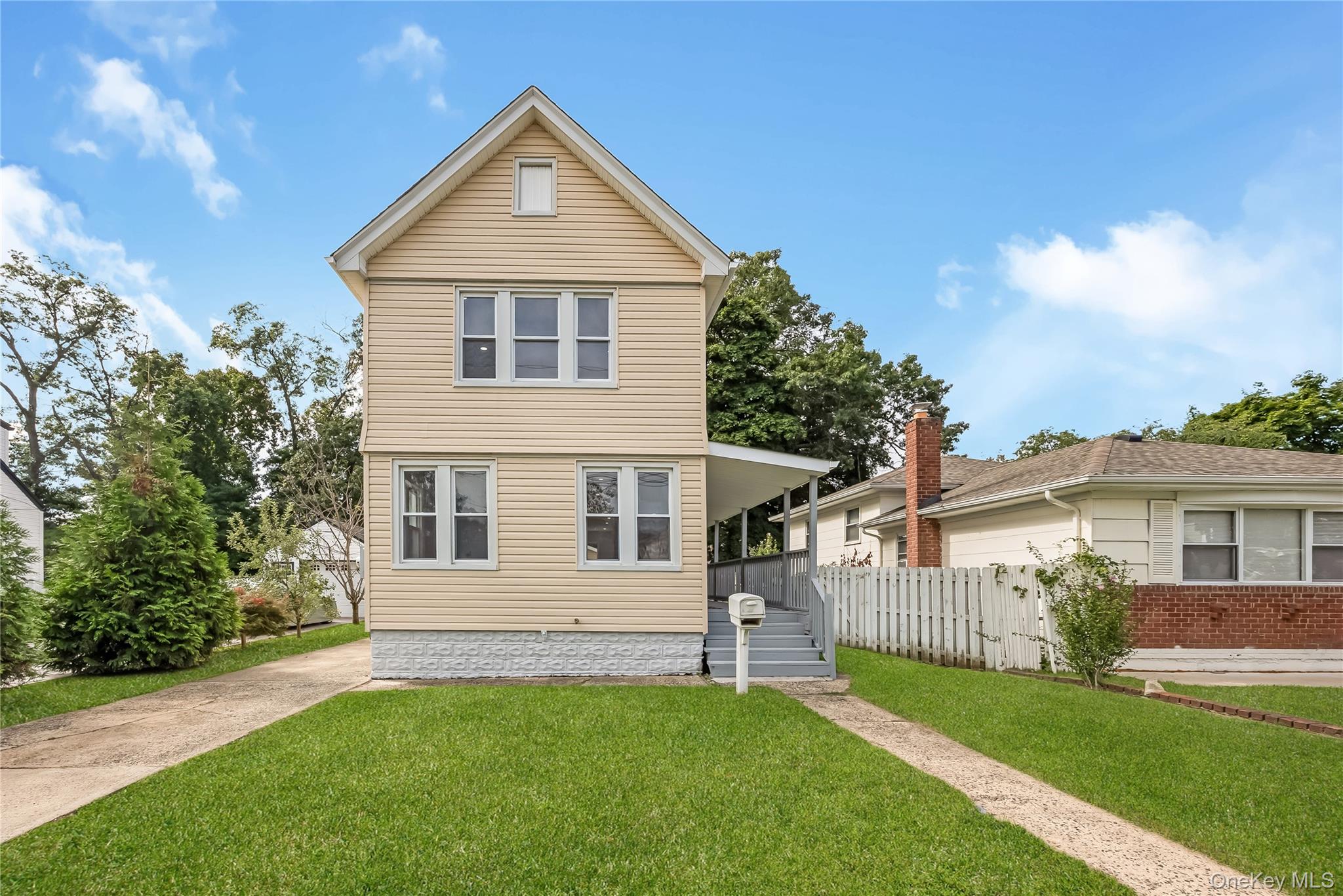 54 Marshall Street, Hempstead